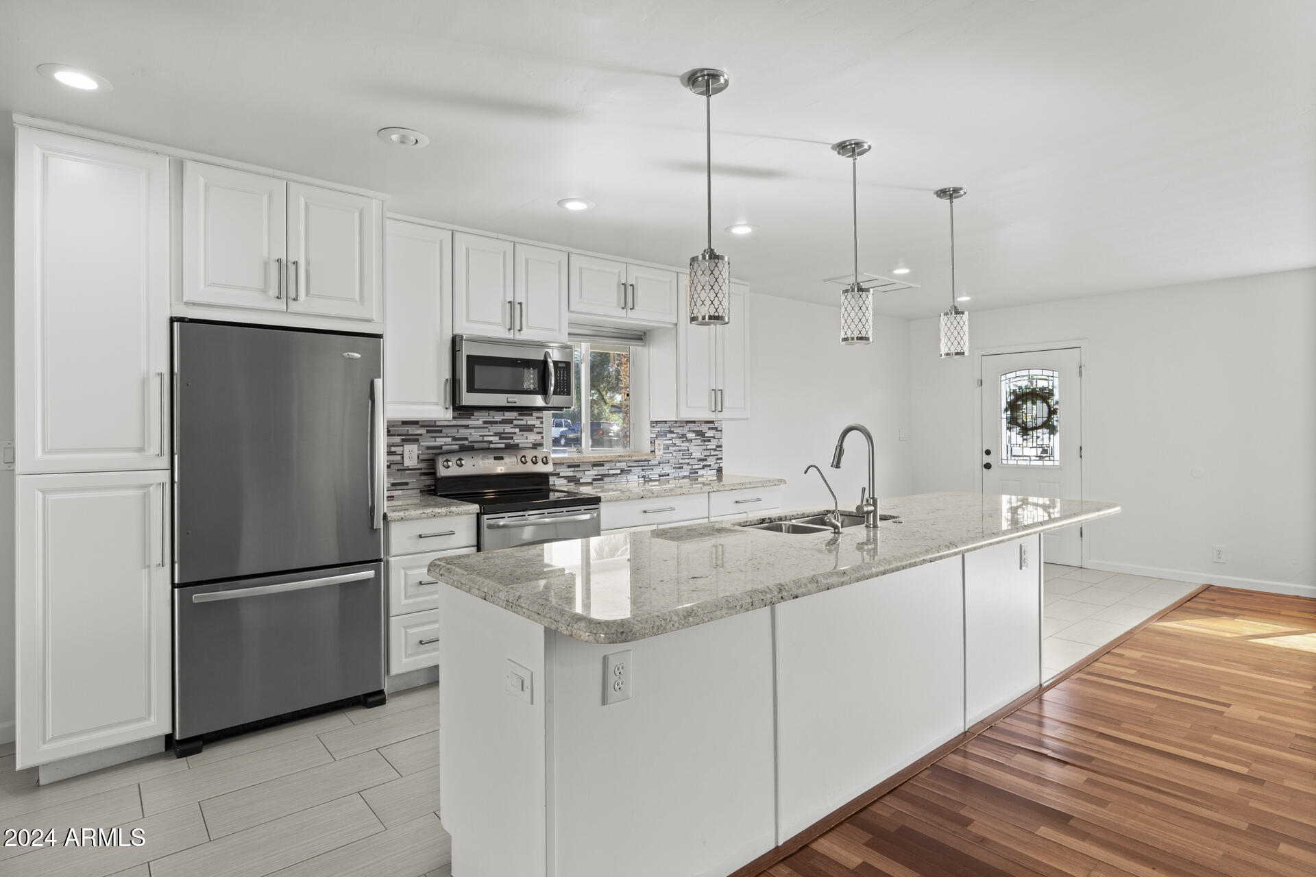 4322 E MULBERRY Drive