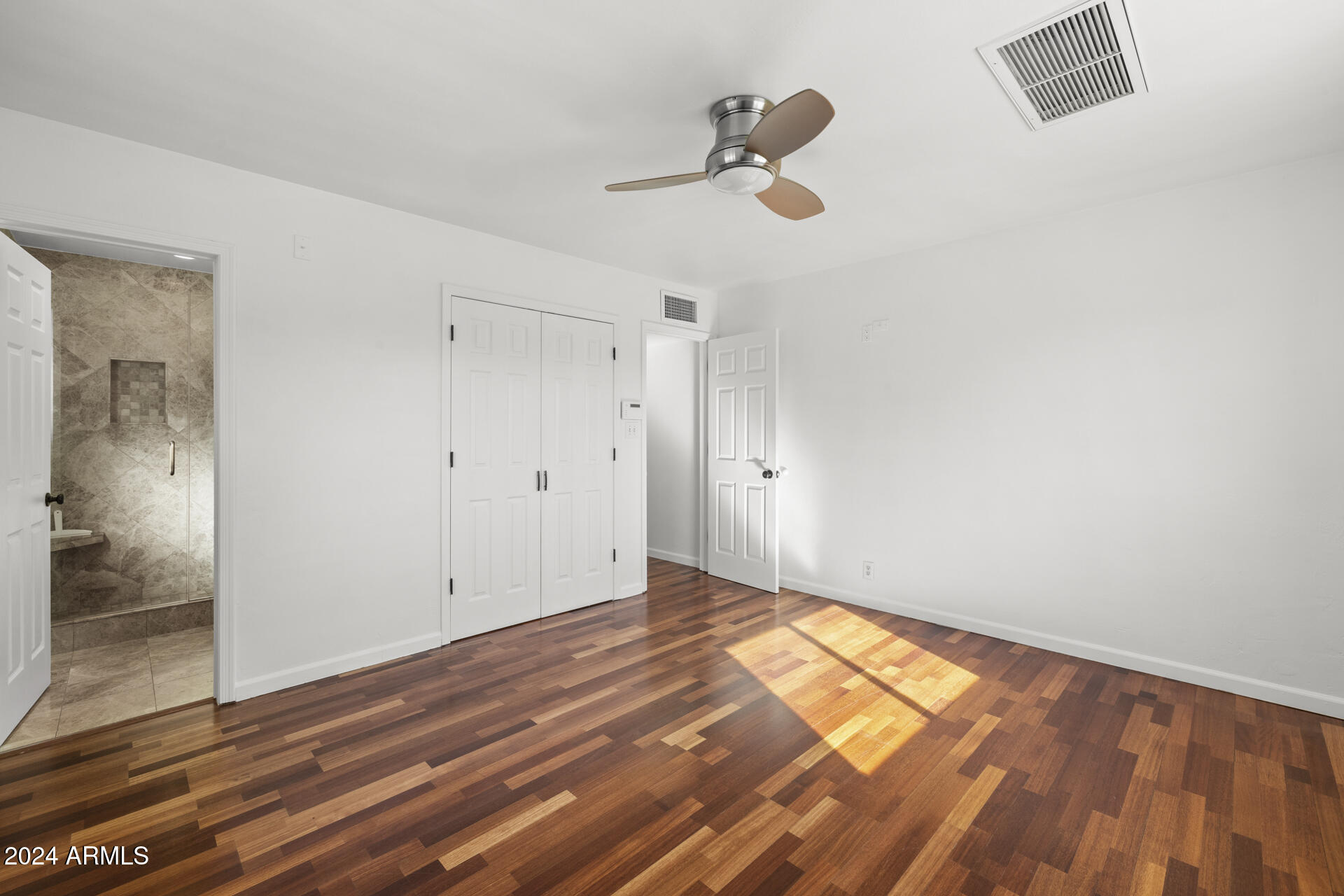 4322 E MULBERRY Drive