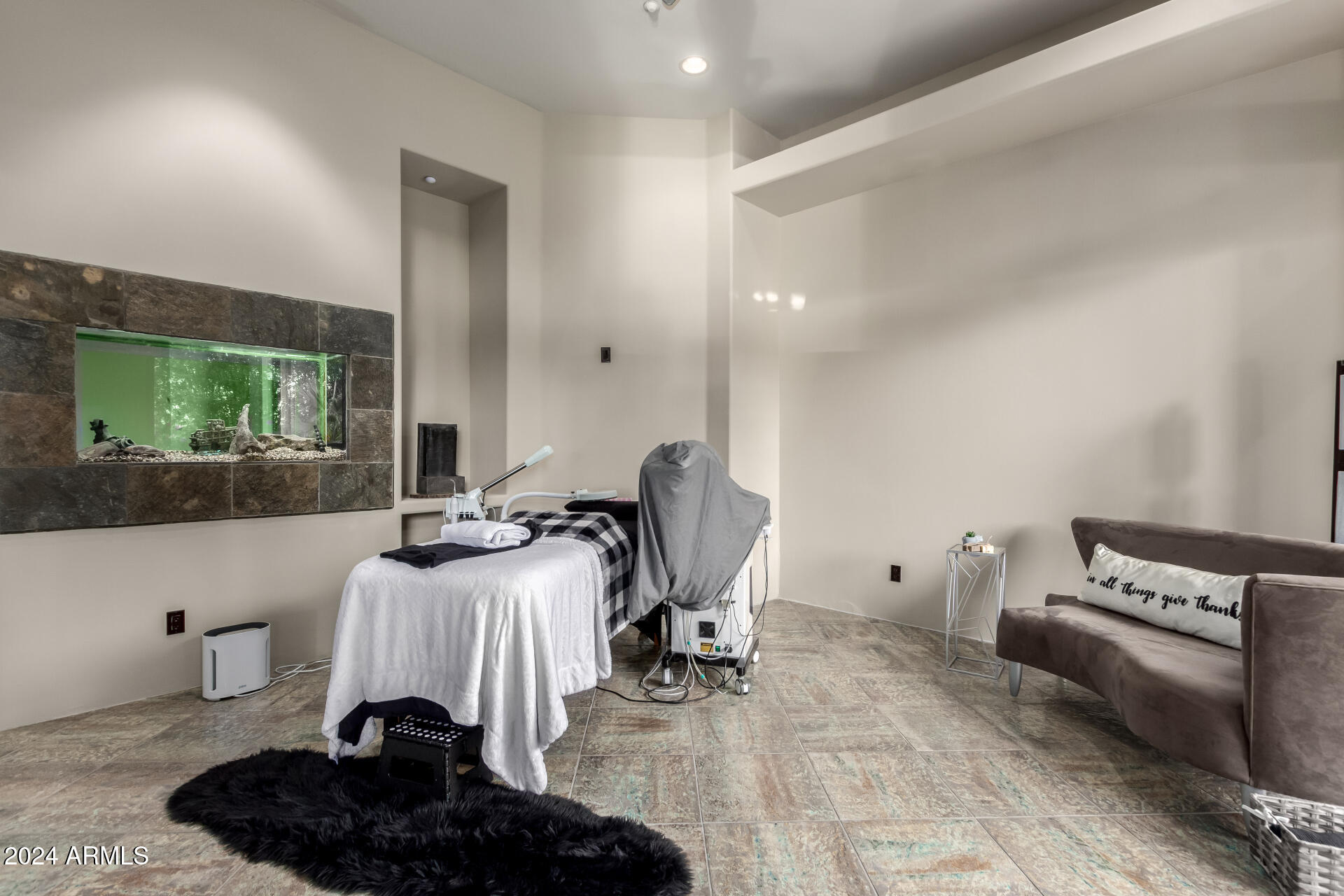 10837 E IRONWOOD Drive