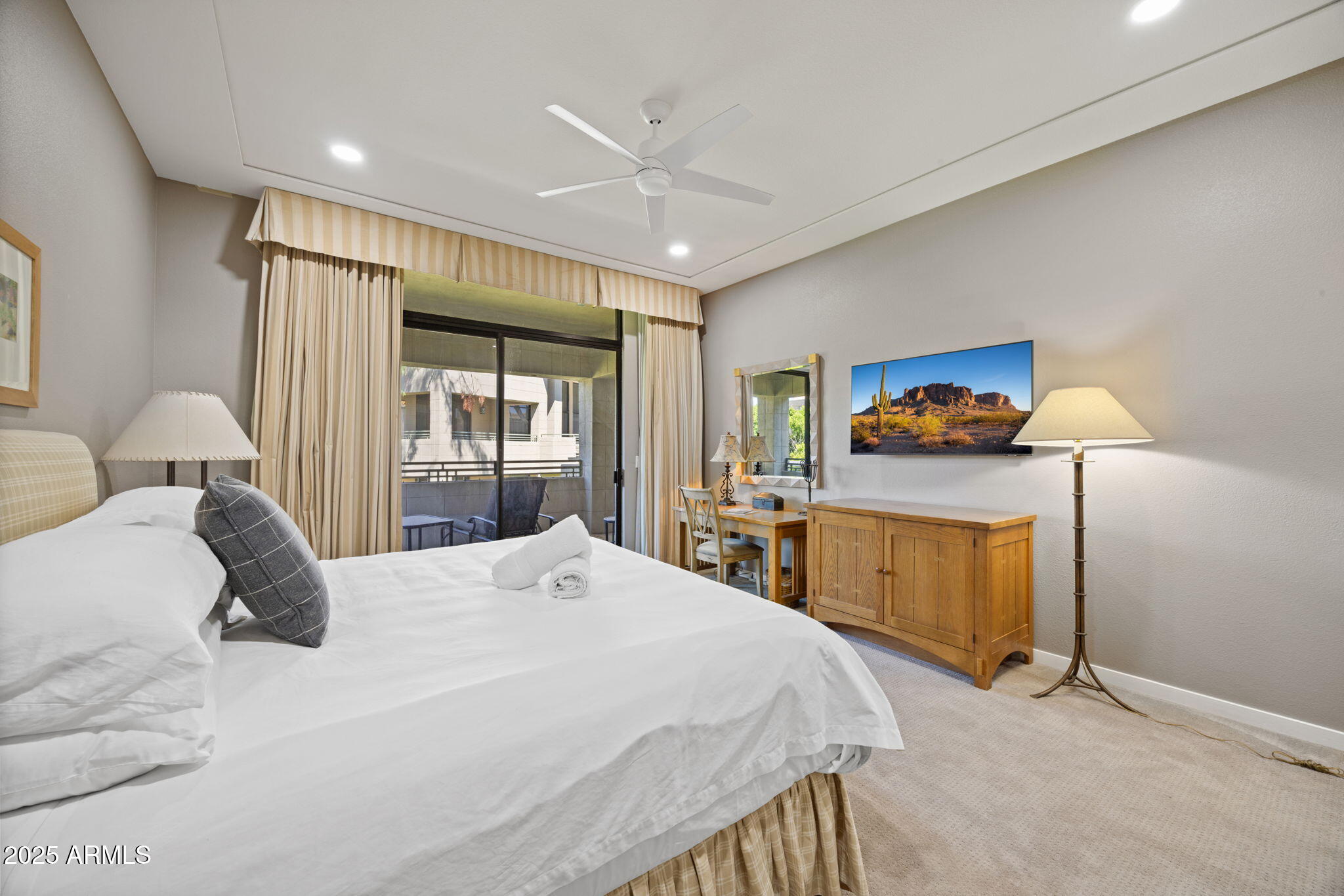 2802 E CAMINO ACEQUIA Drive # 8