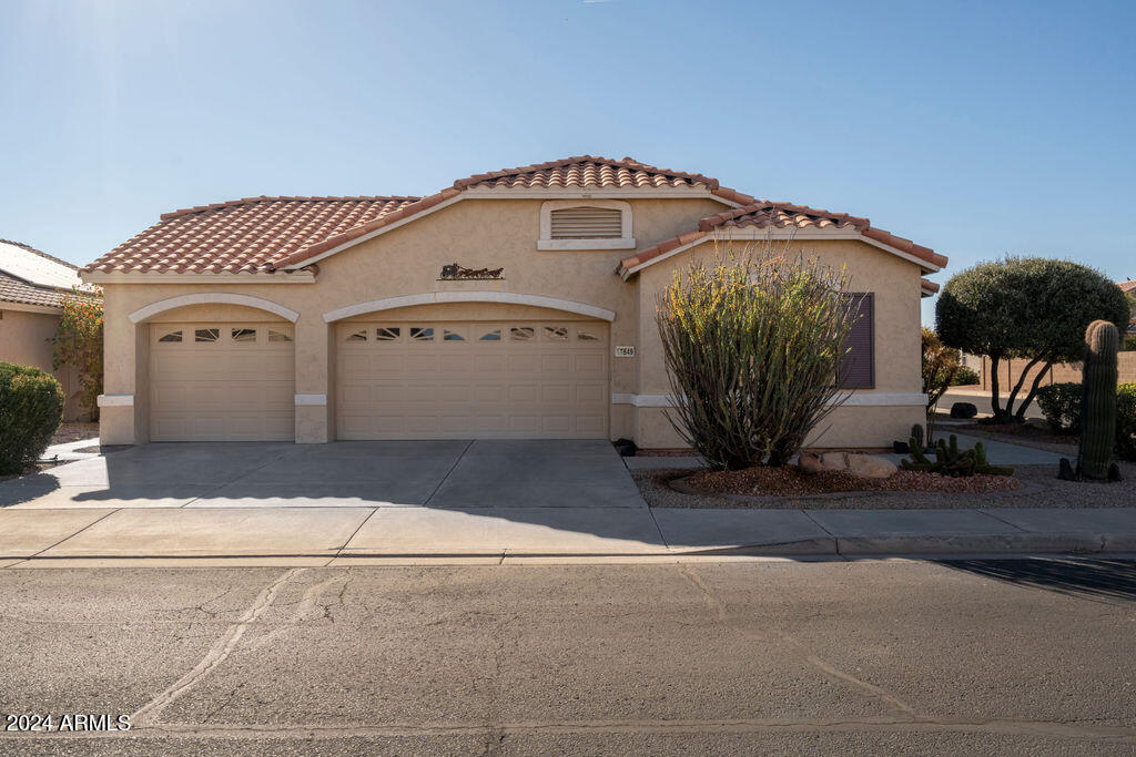 17649 W STINSON Drive