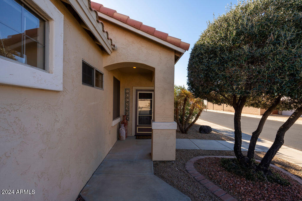 17649 W STINSON Drive
