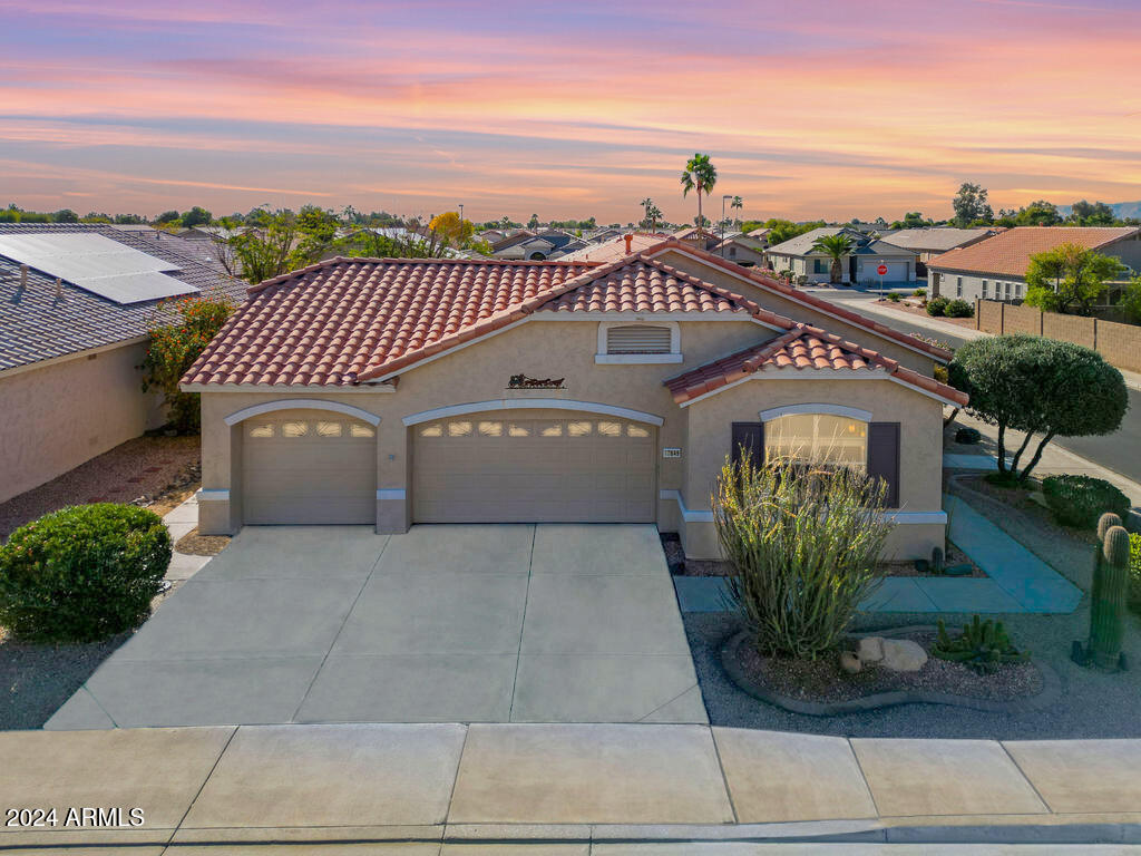 17649 W STINSON Drive