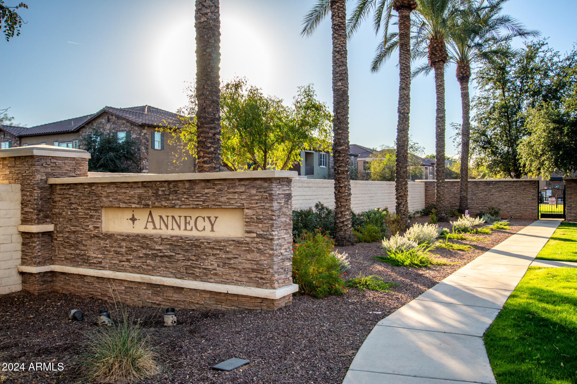 1959 E HAMPTON Lane # 106