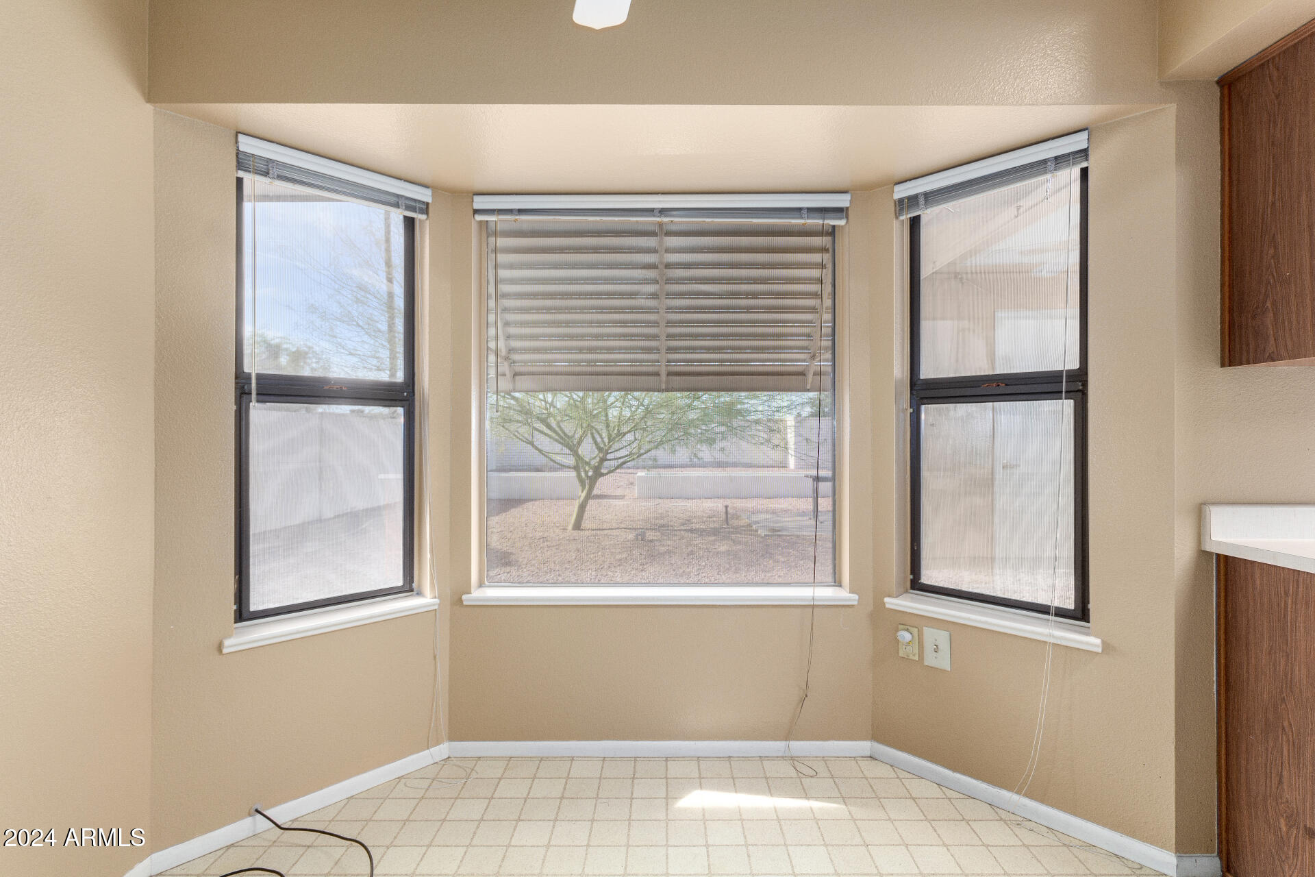 17218 N DESERT GLEN Drive