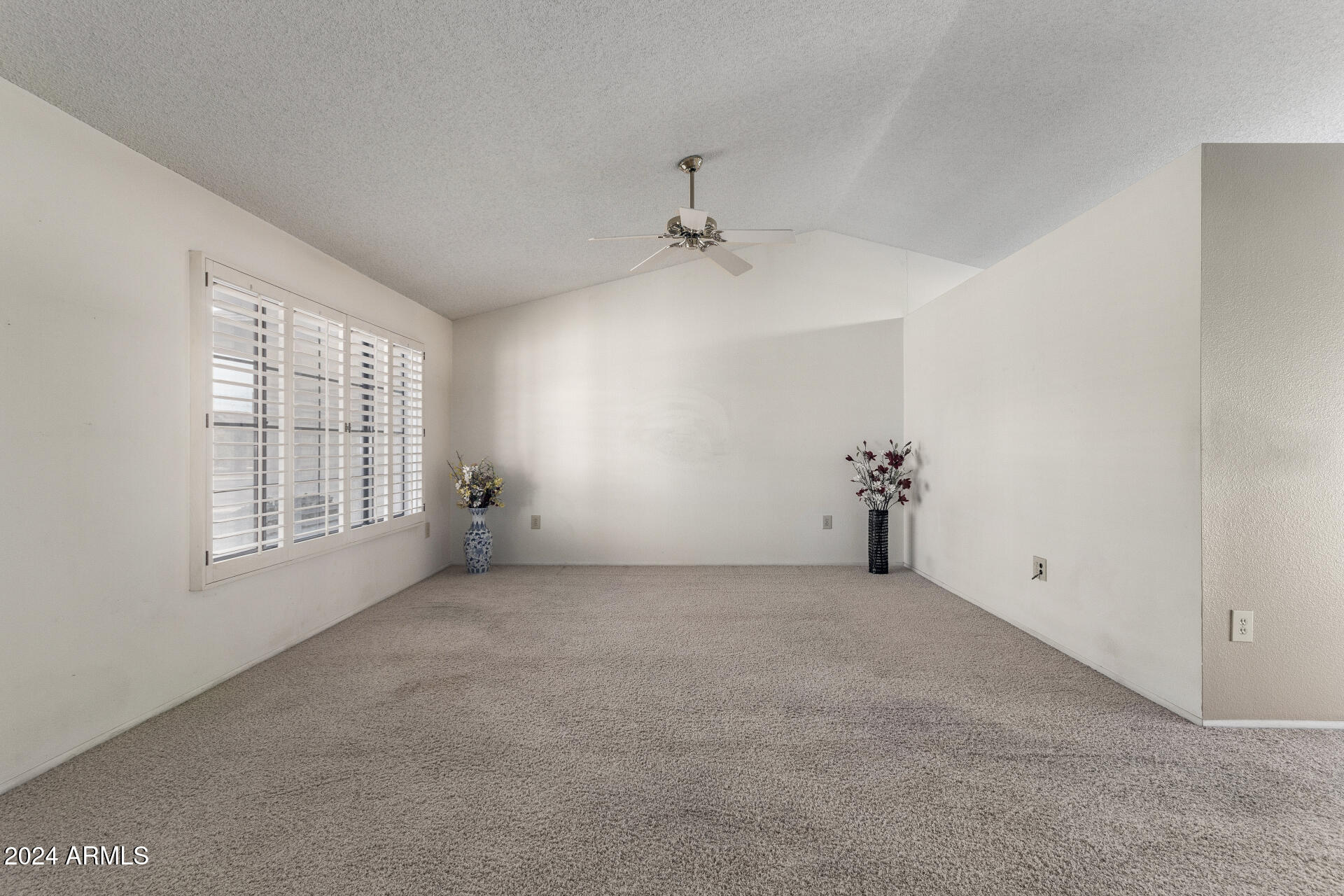 17218 N DESERT GLEN Drive