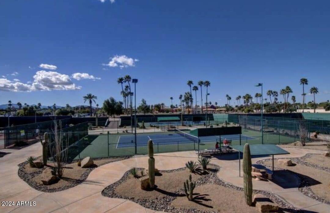 17218 N DESERT GLEN Drive