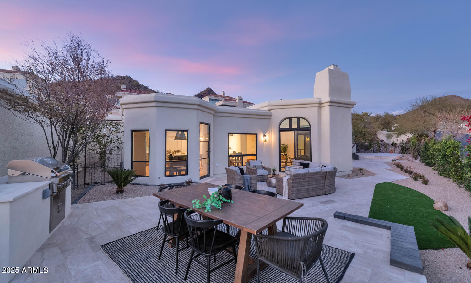 3800 E LINCOLN Drive # 1