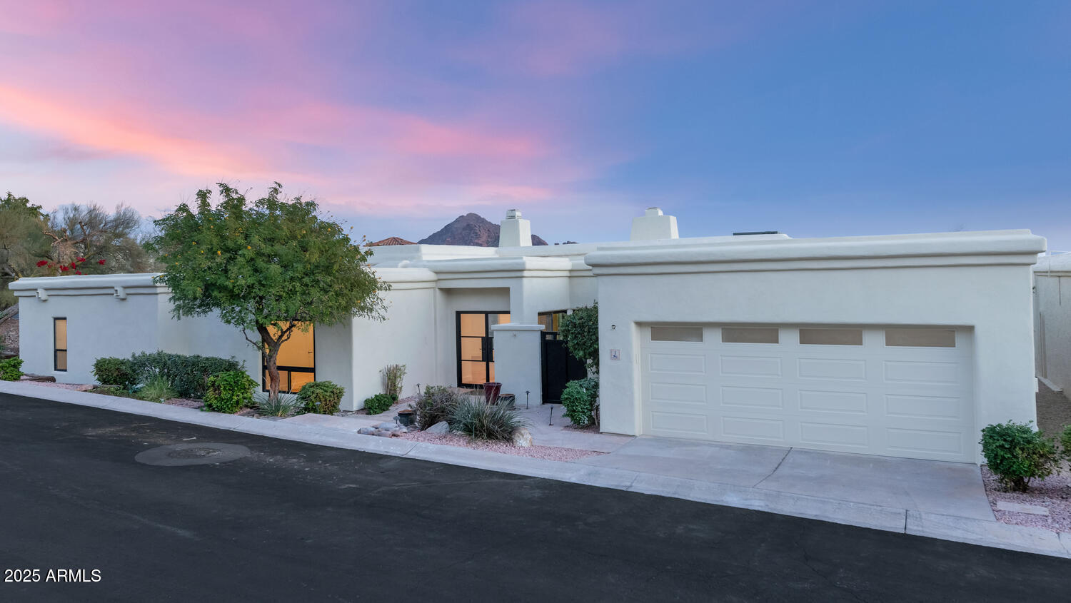 3800 E LINCOLN Drive # 1