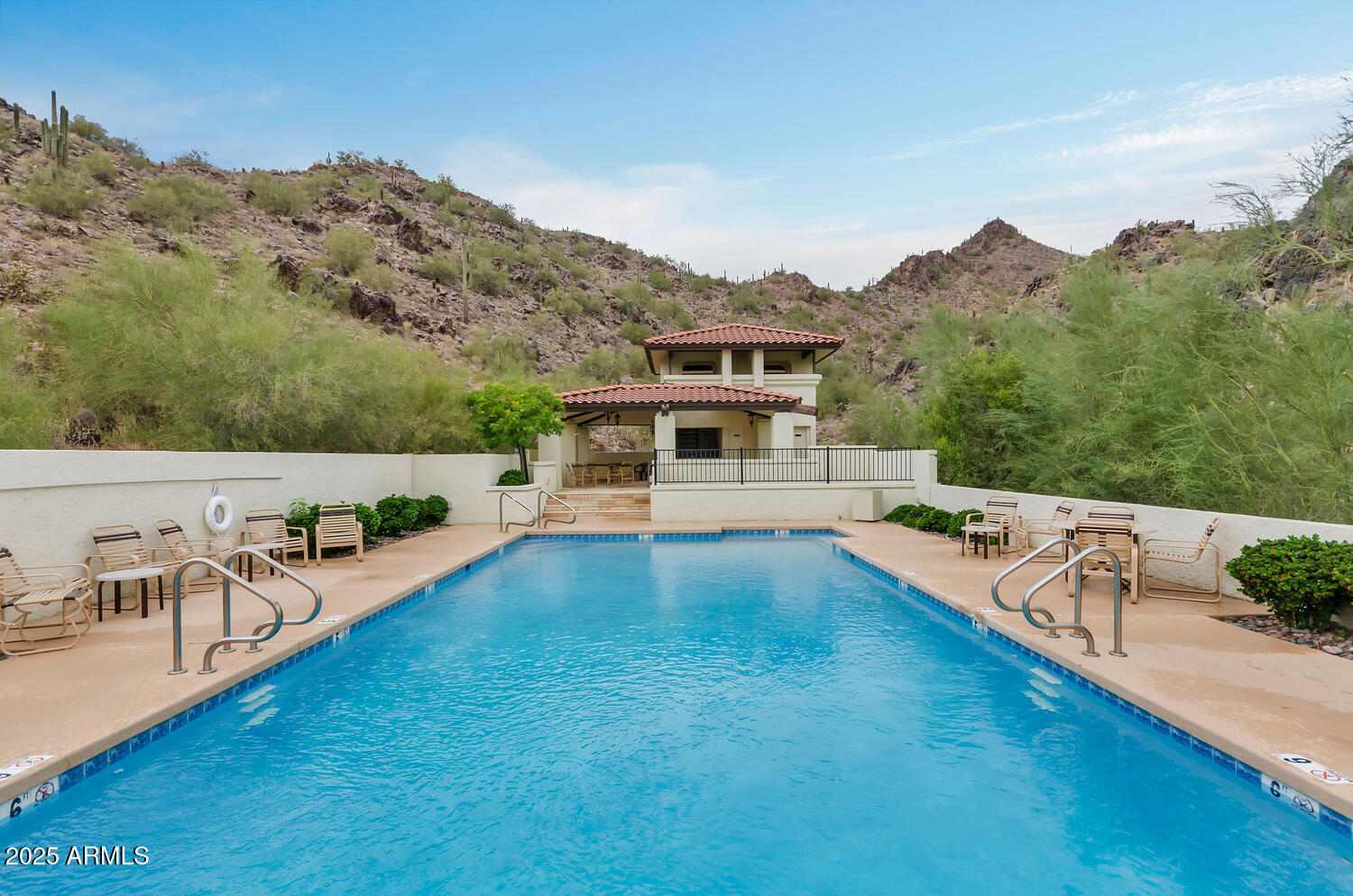 3800 E LINCOLN Drive # 1