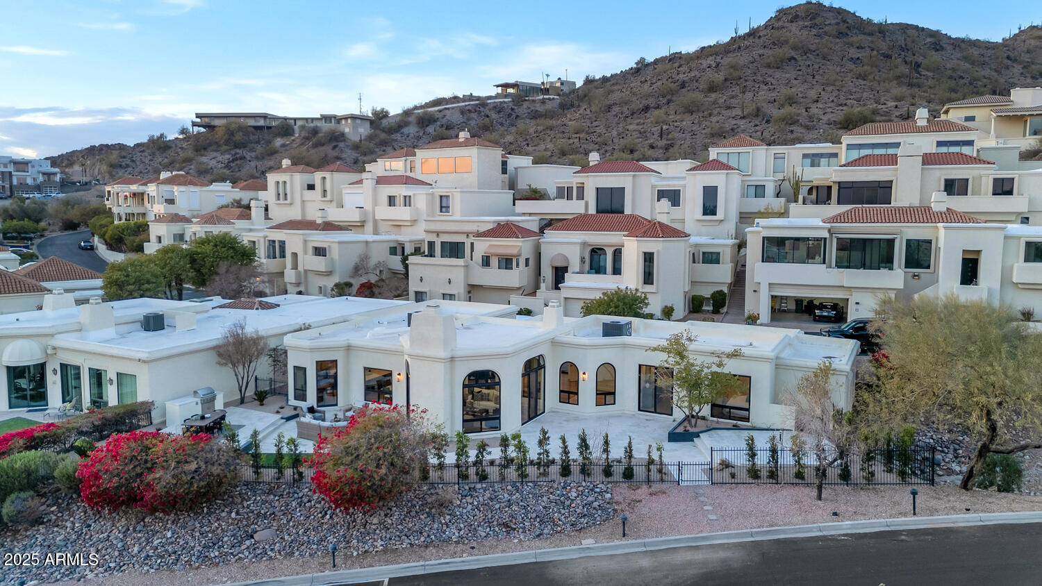 3800 E LINCOLN Drive # 1