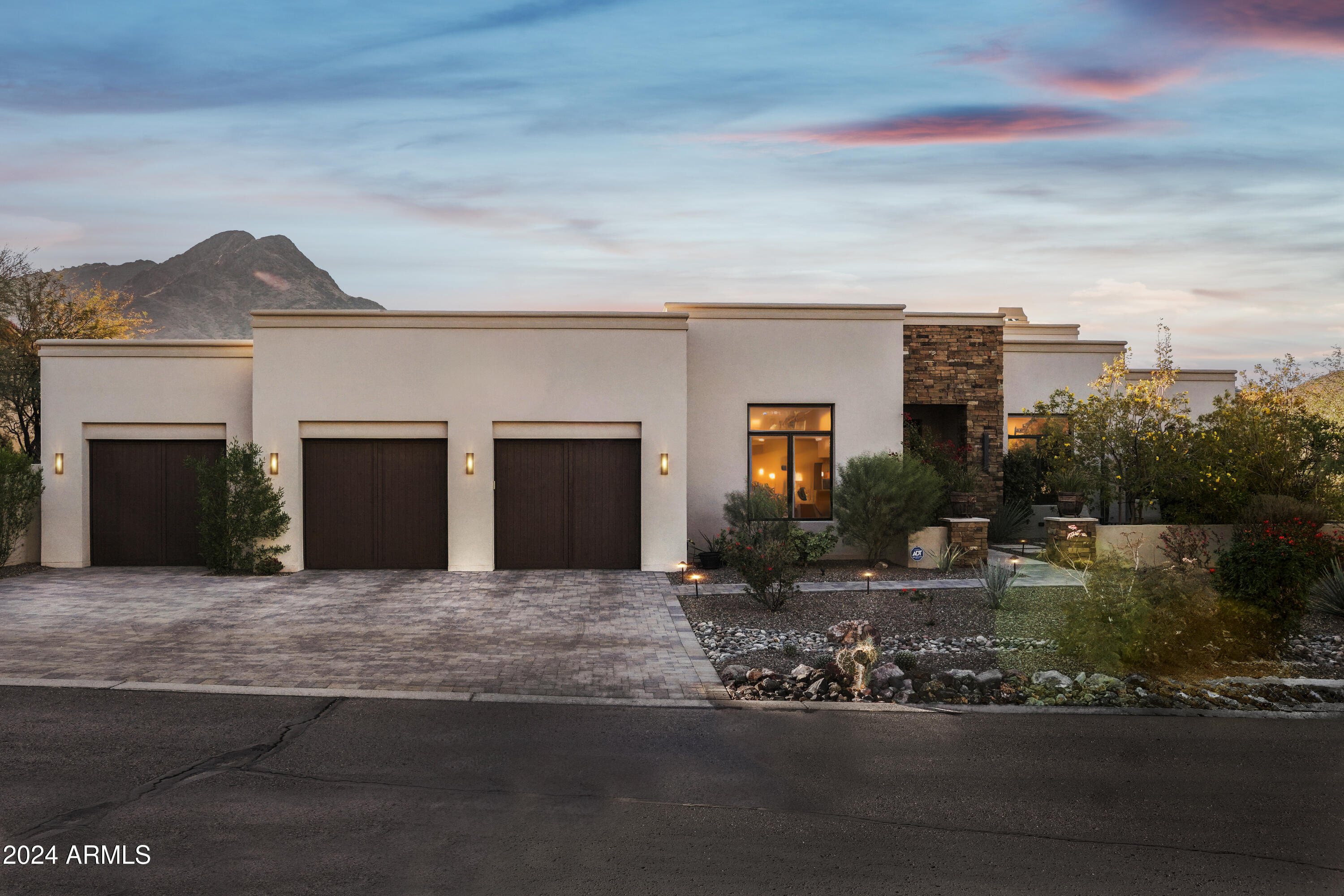 11299 E DESERT VISTA Road