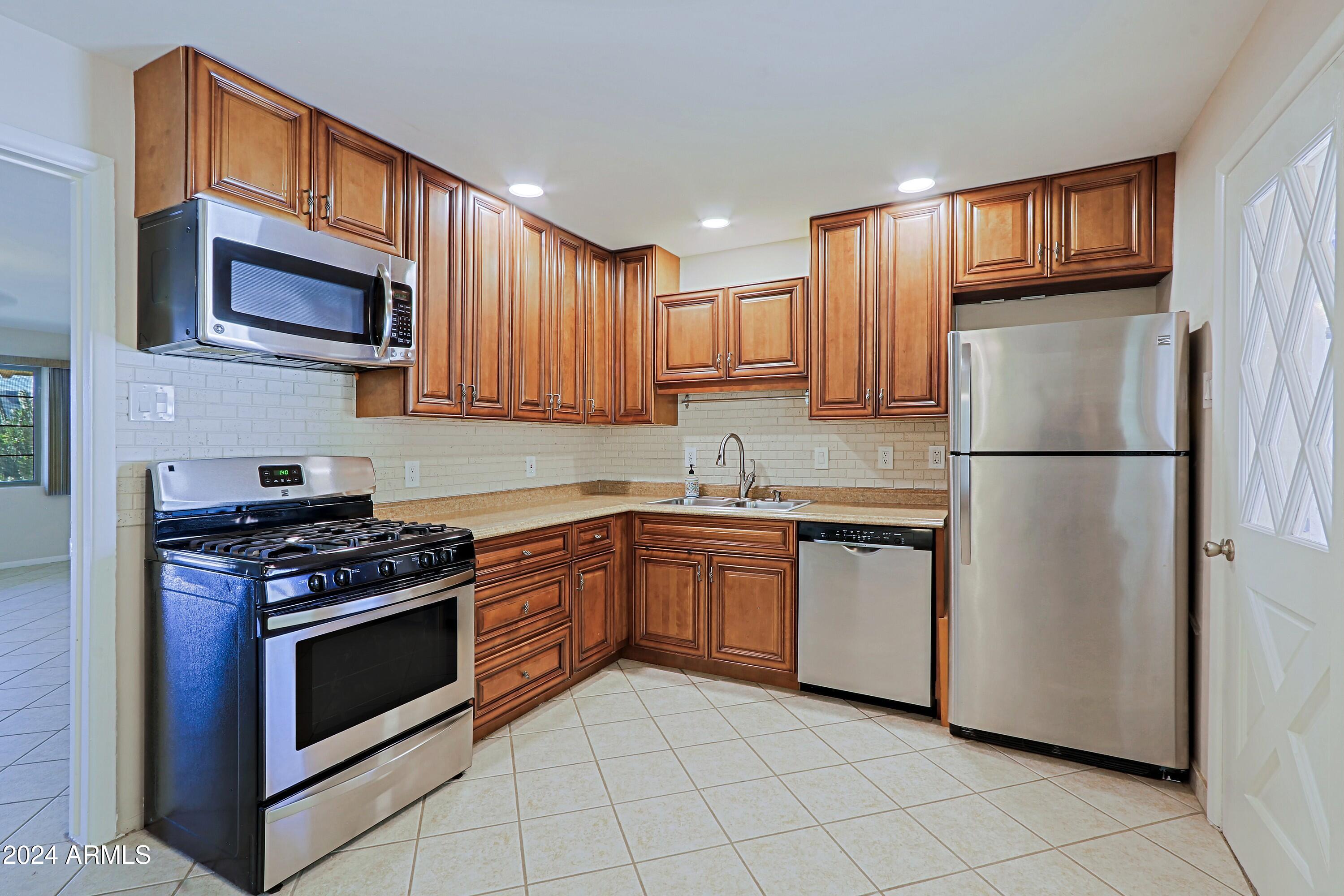6203 N 12TH Place # 2