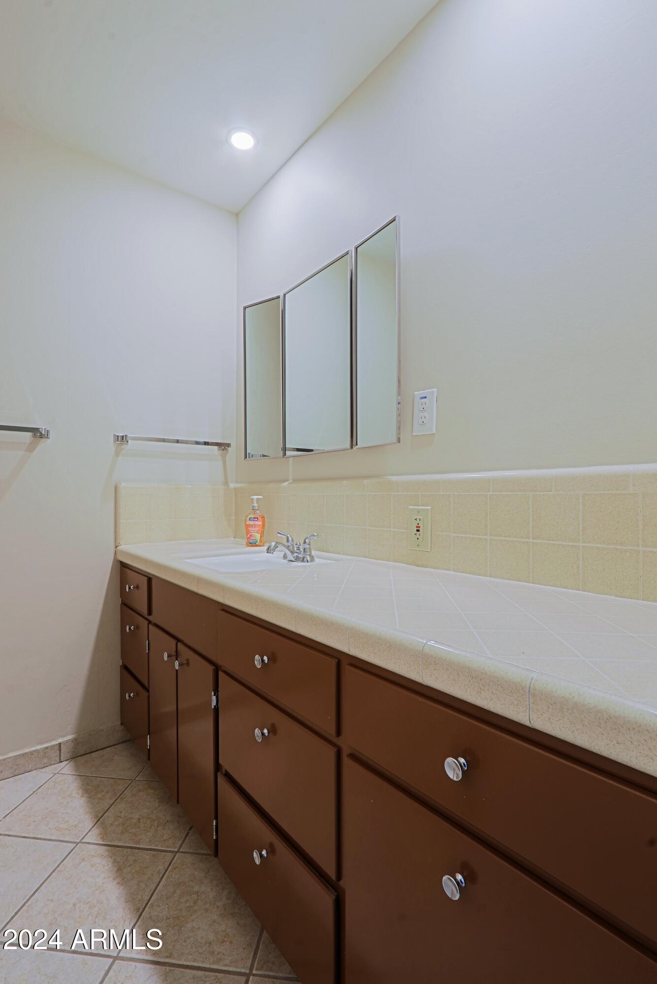6203 N 12TH Place # 2