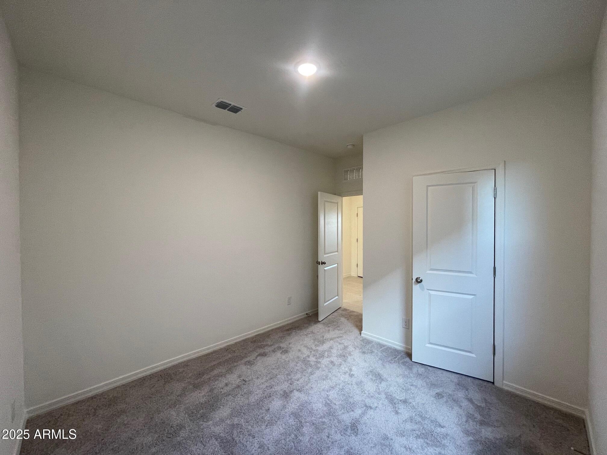 25401 N SELENE Drive