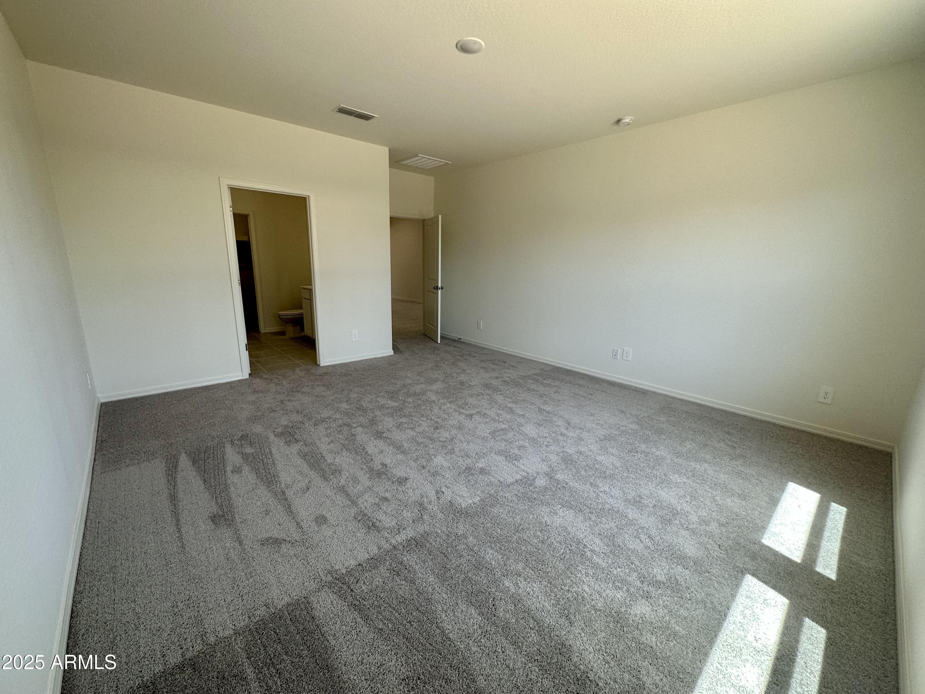 25401 N SELENE Drive