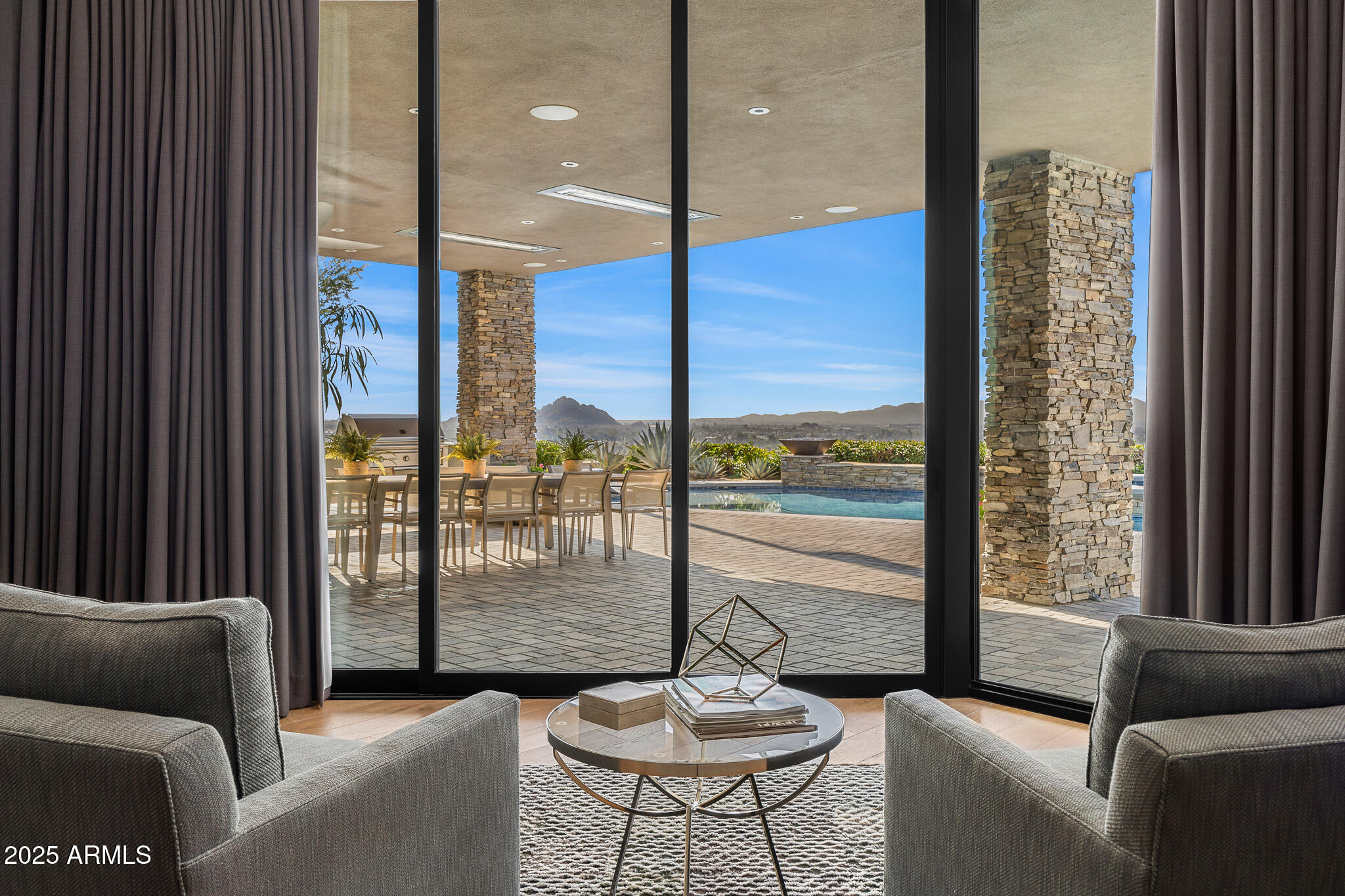 5630 E ROCKRIDGE Road