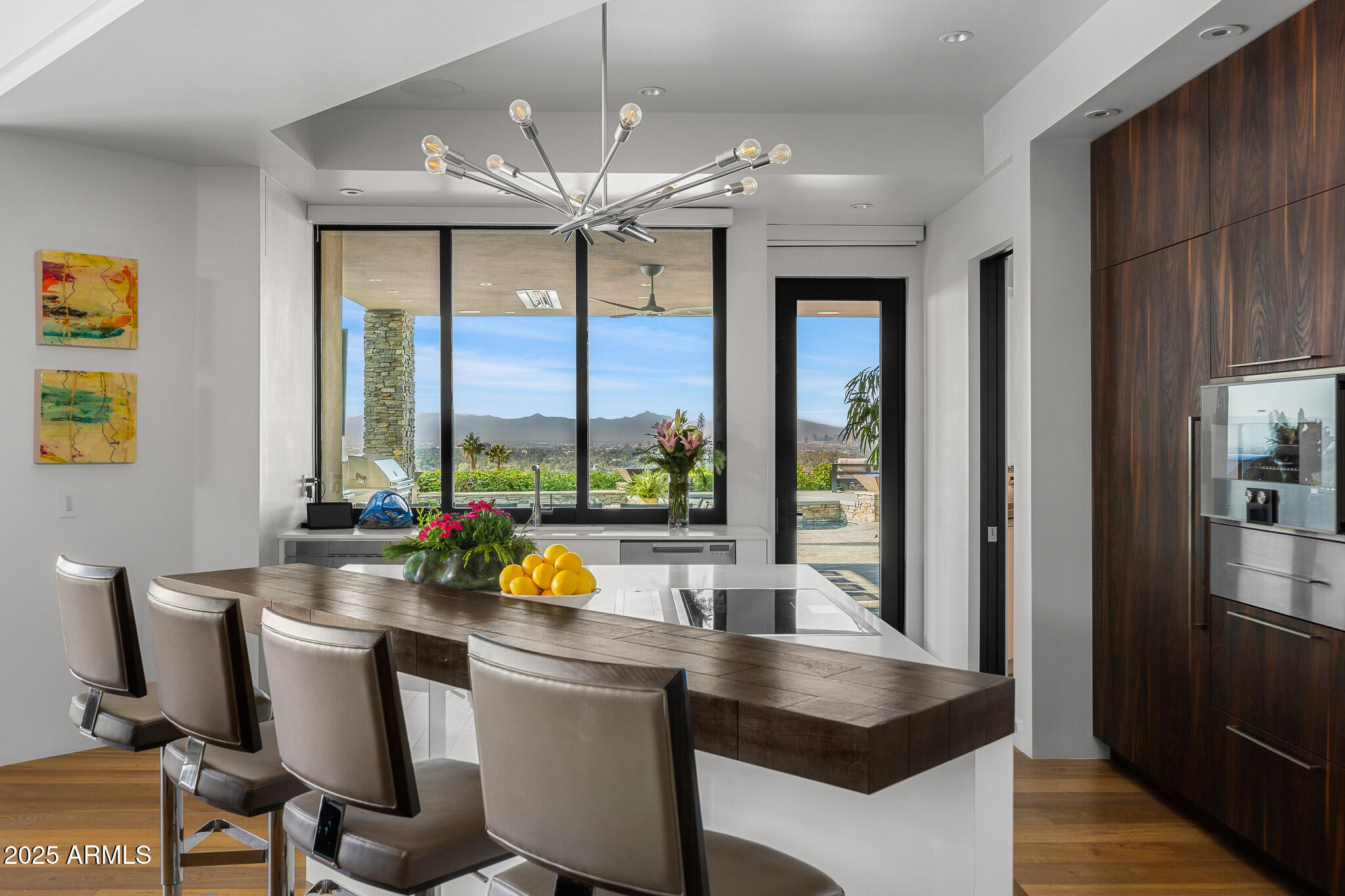 5630 E ROCKRIDGE Road