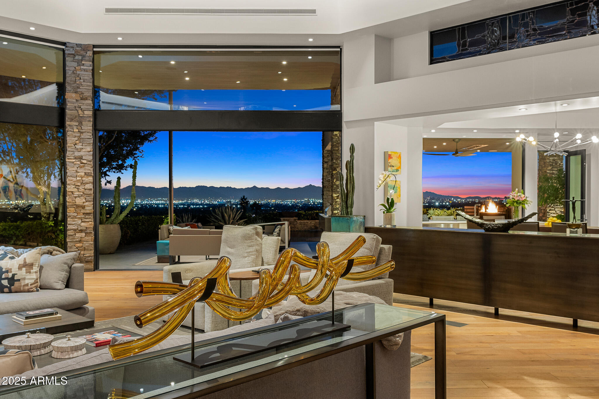 5630 E ROCKRIDGE Road