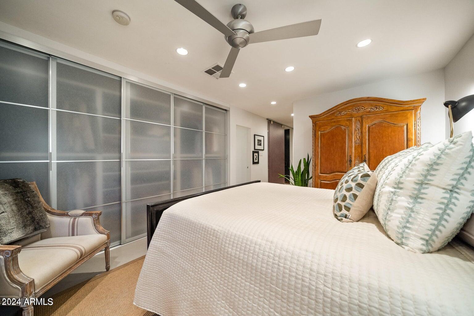 3320 N 44TH Street