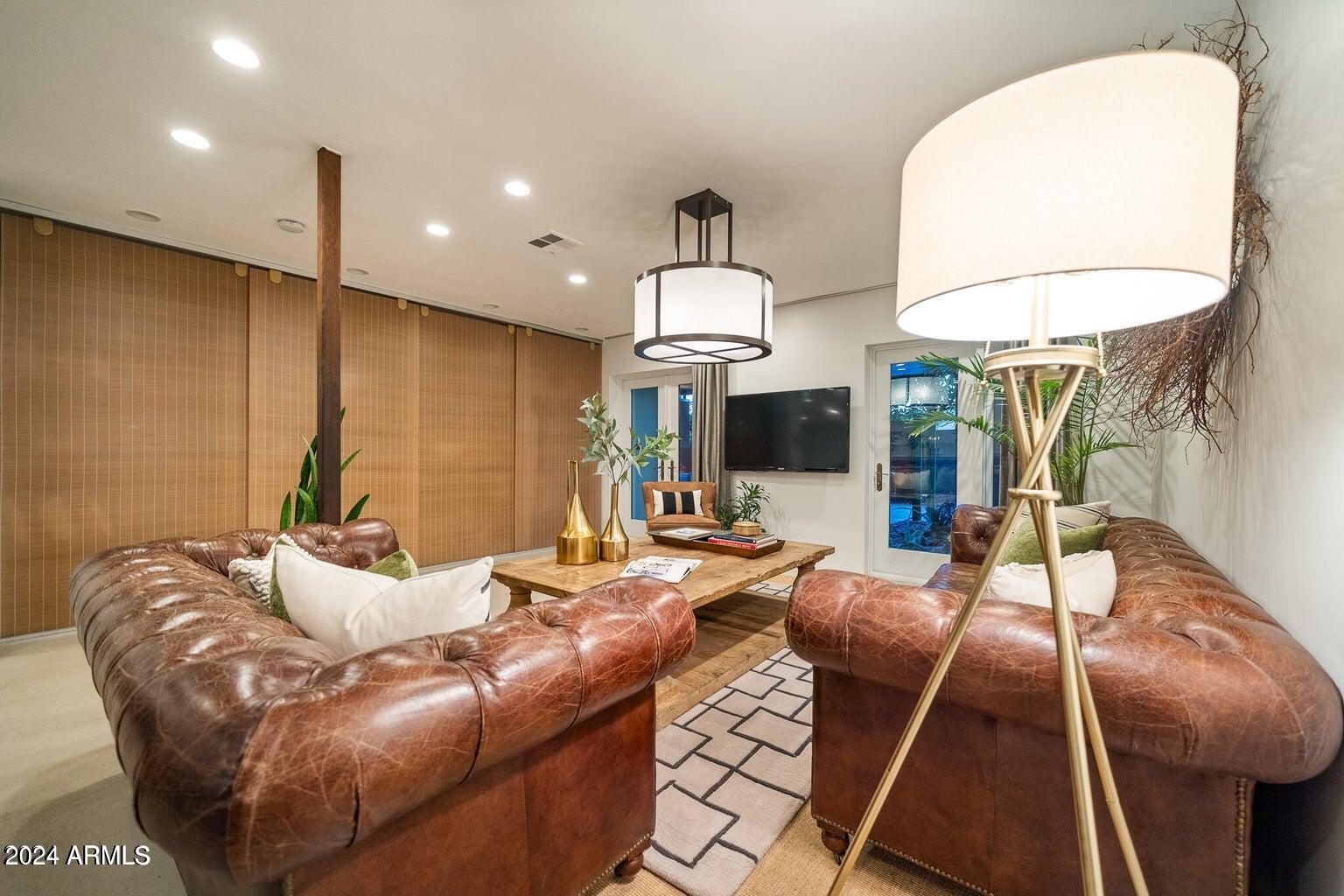 3320 N 44TH Street