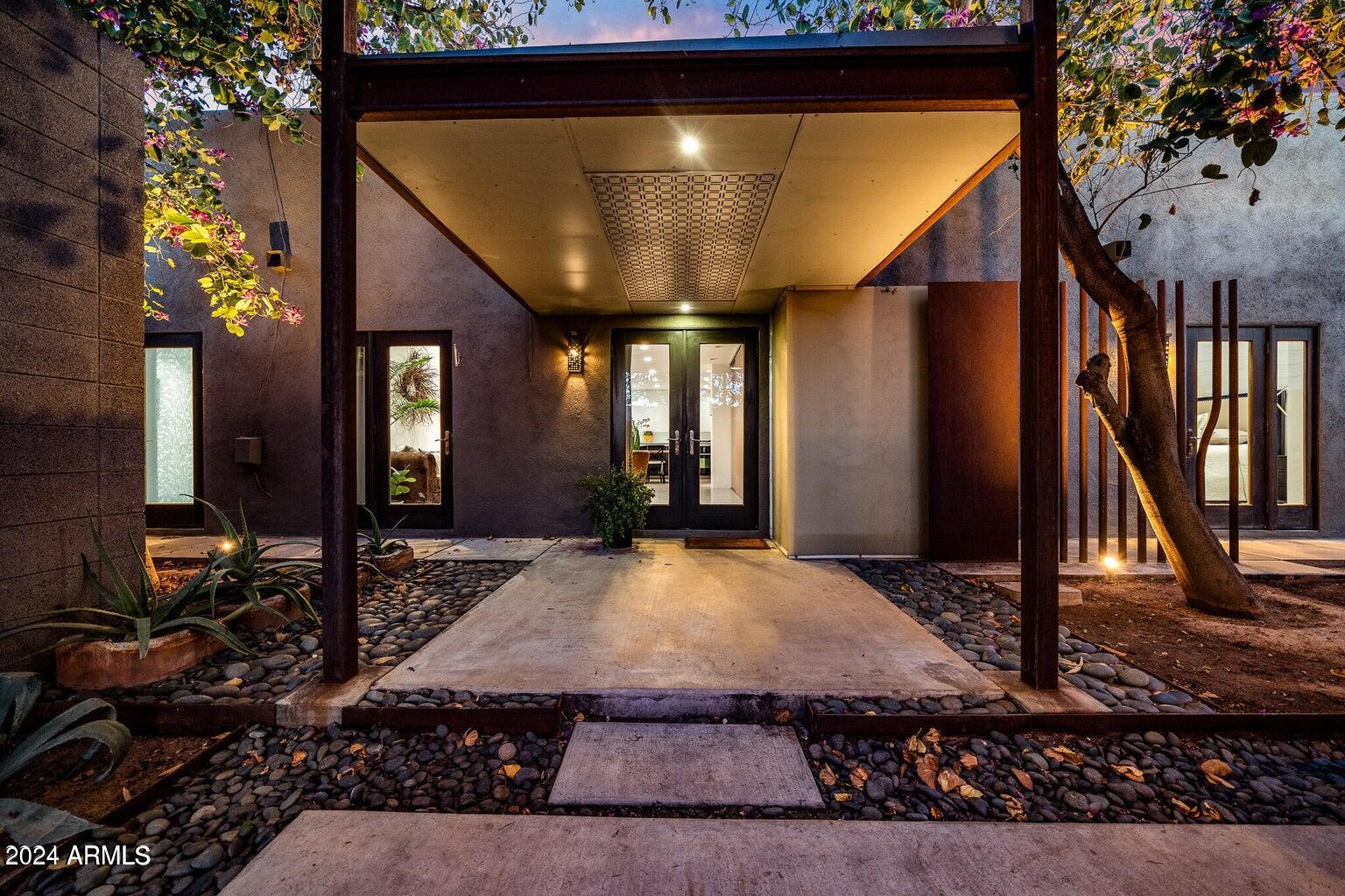 3320 N 44TH Street