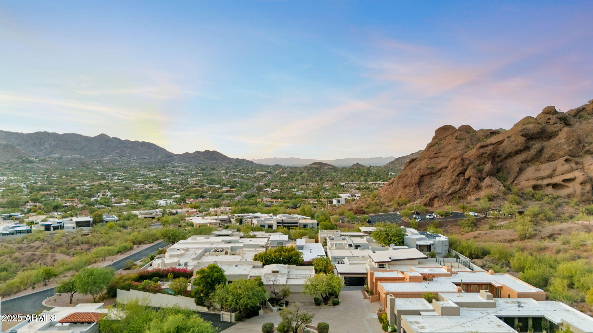 5761 N ECHO CANYON Circle