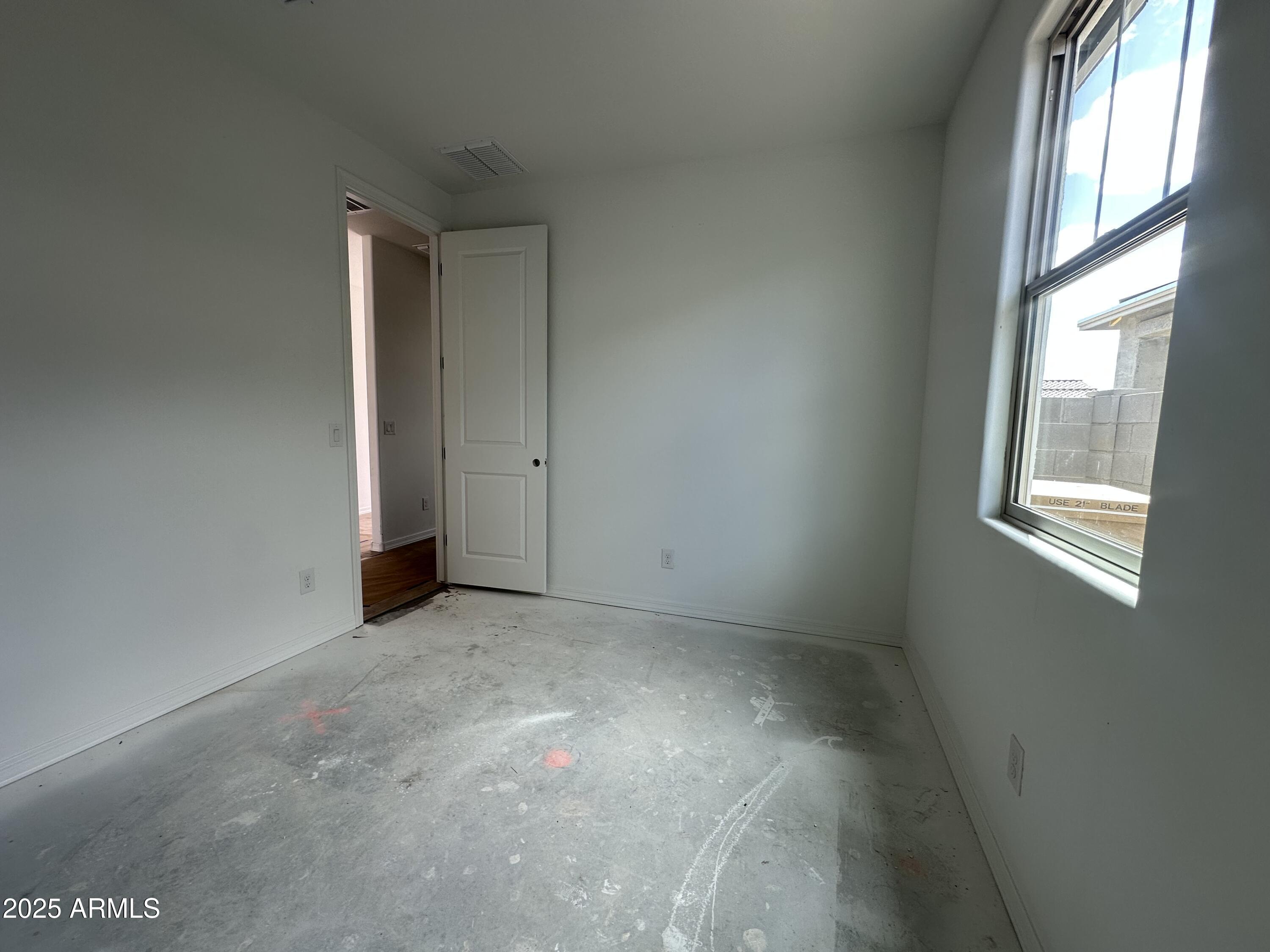 22848 E ROUNDUP Way