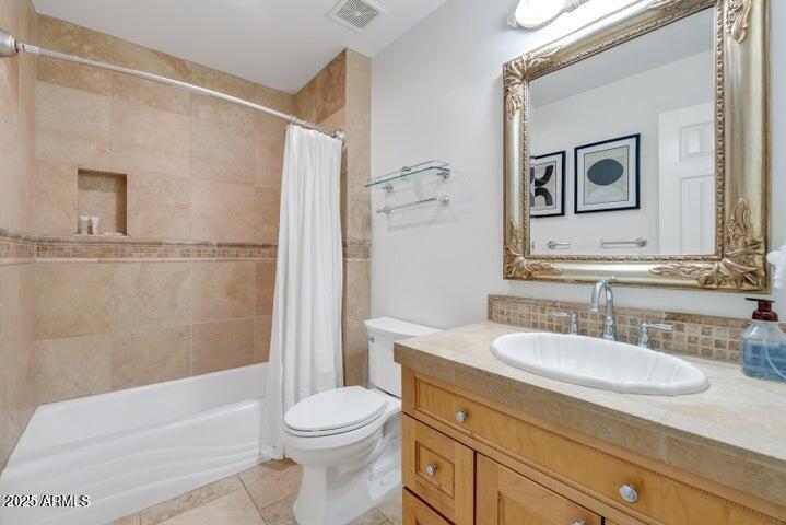 3256 E PALO VERDE Drive