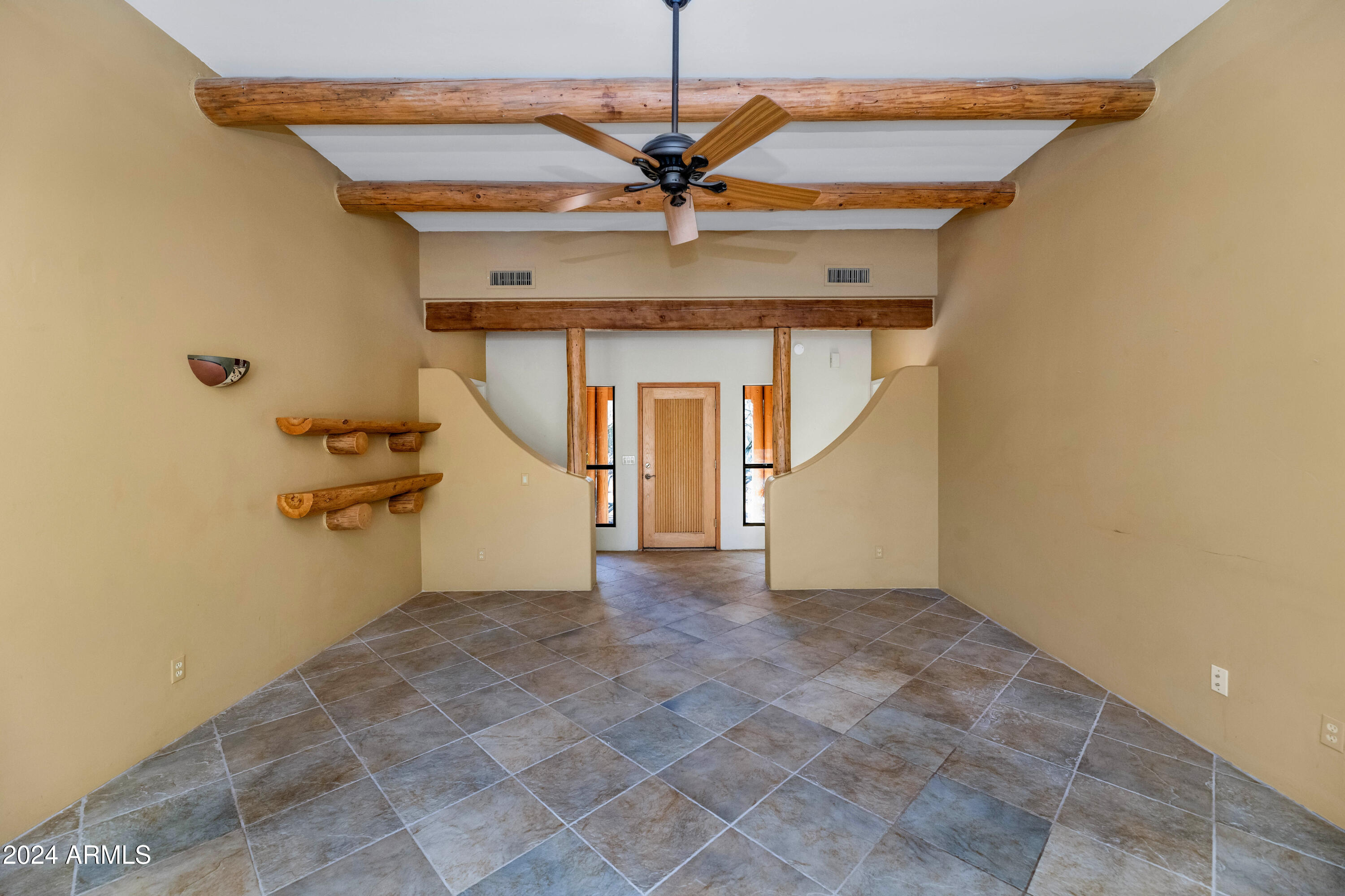 5743 E WINDSTONE Trail