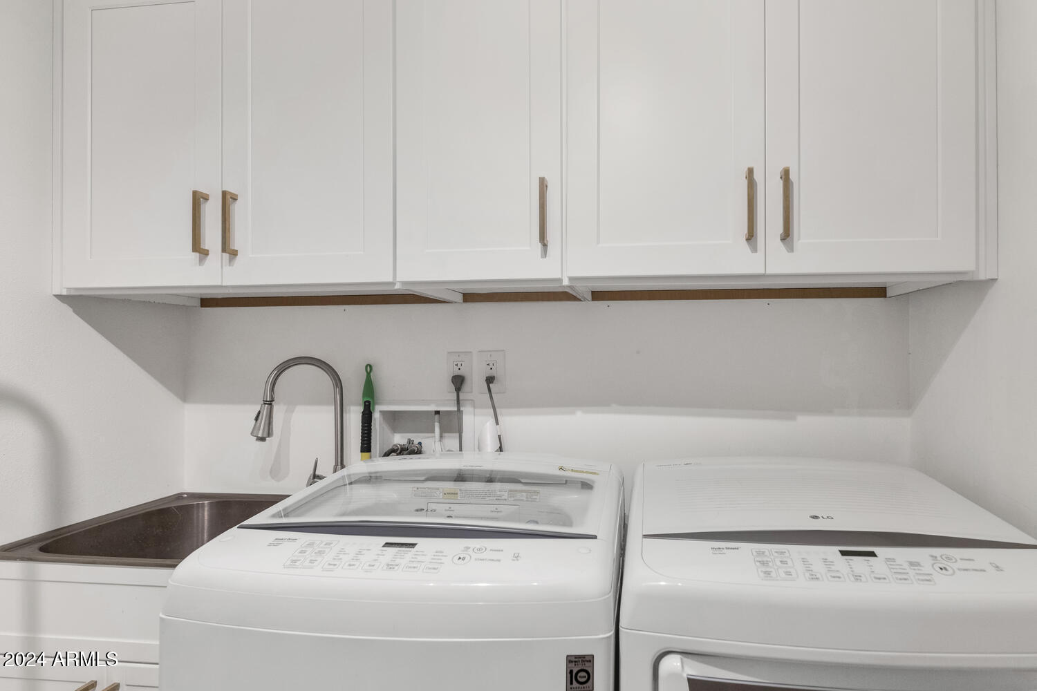 4901 E FLOWER Street