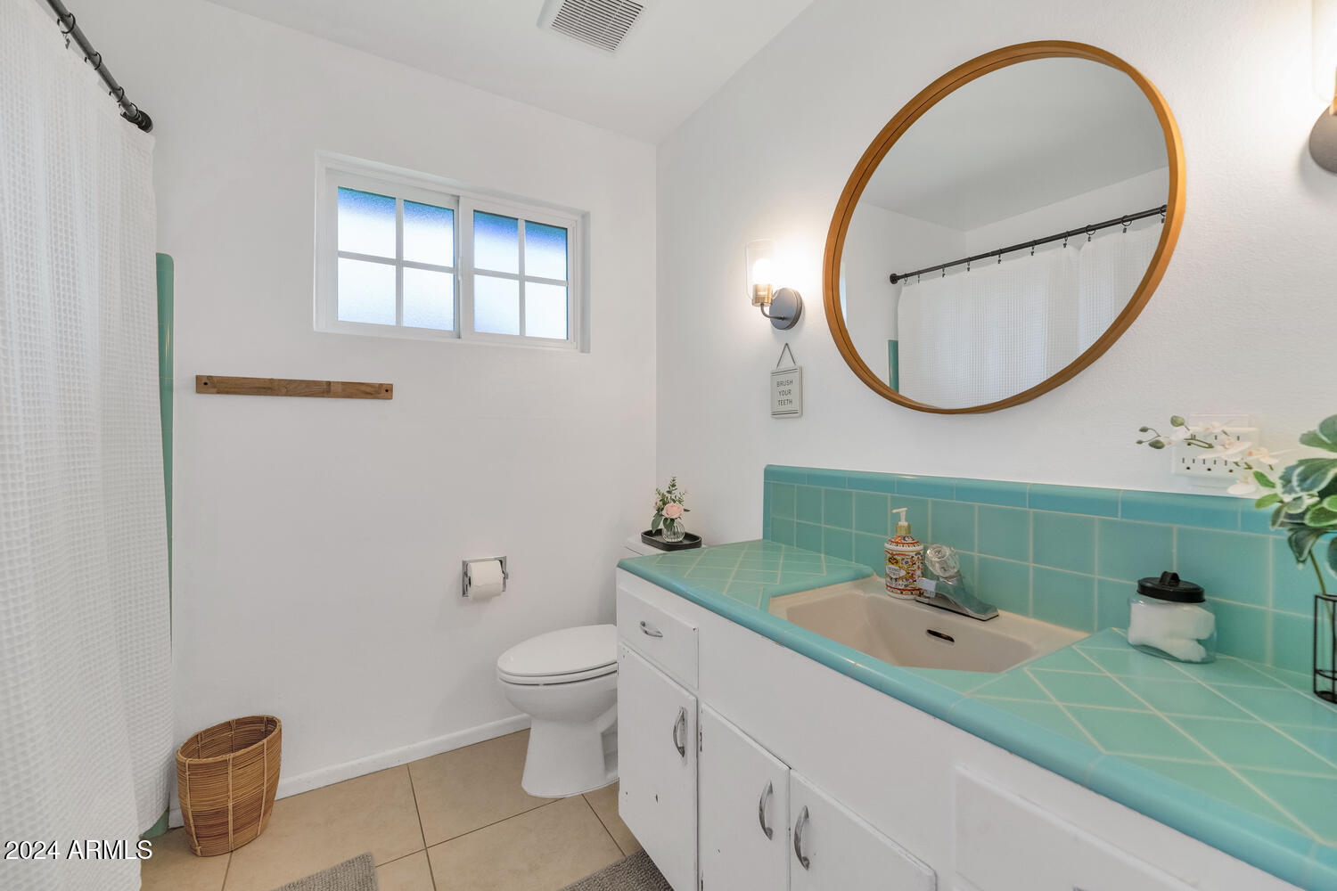 4901 E FLOWER Street