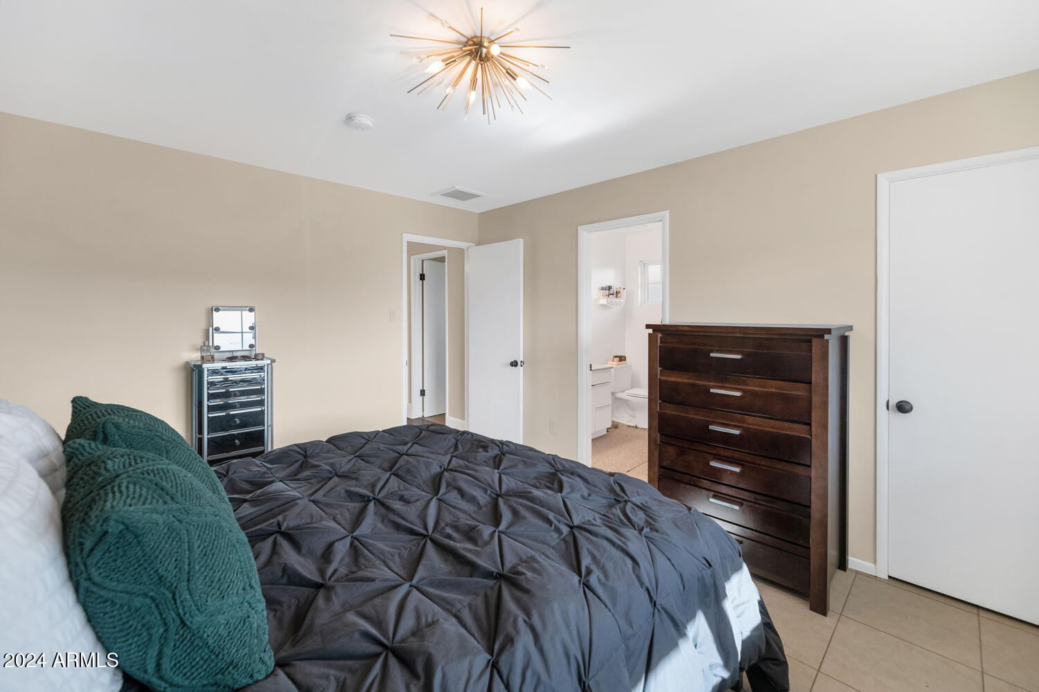 4901 E FLOWER Street