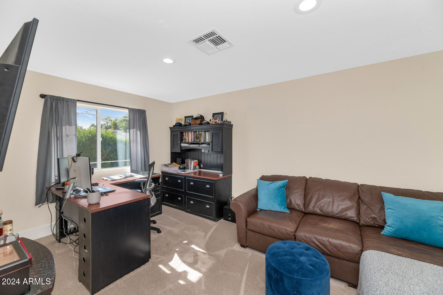 4901 E FLOWER Street