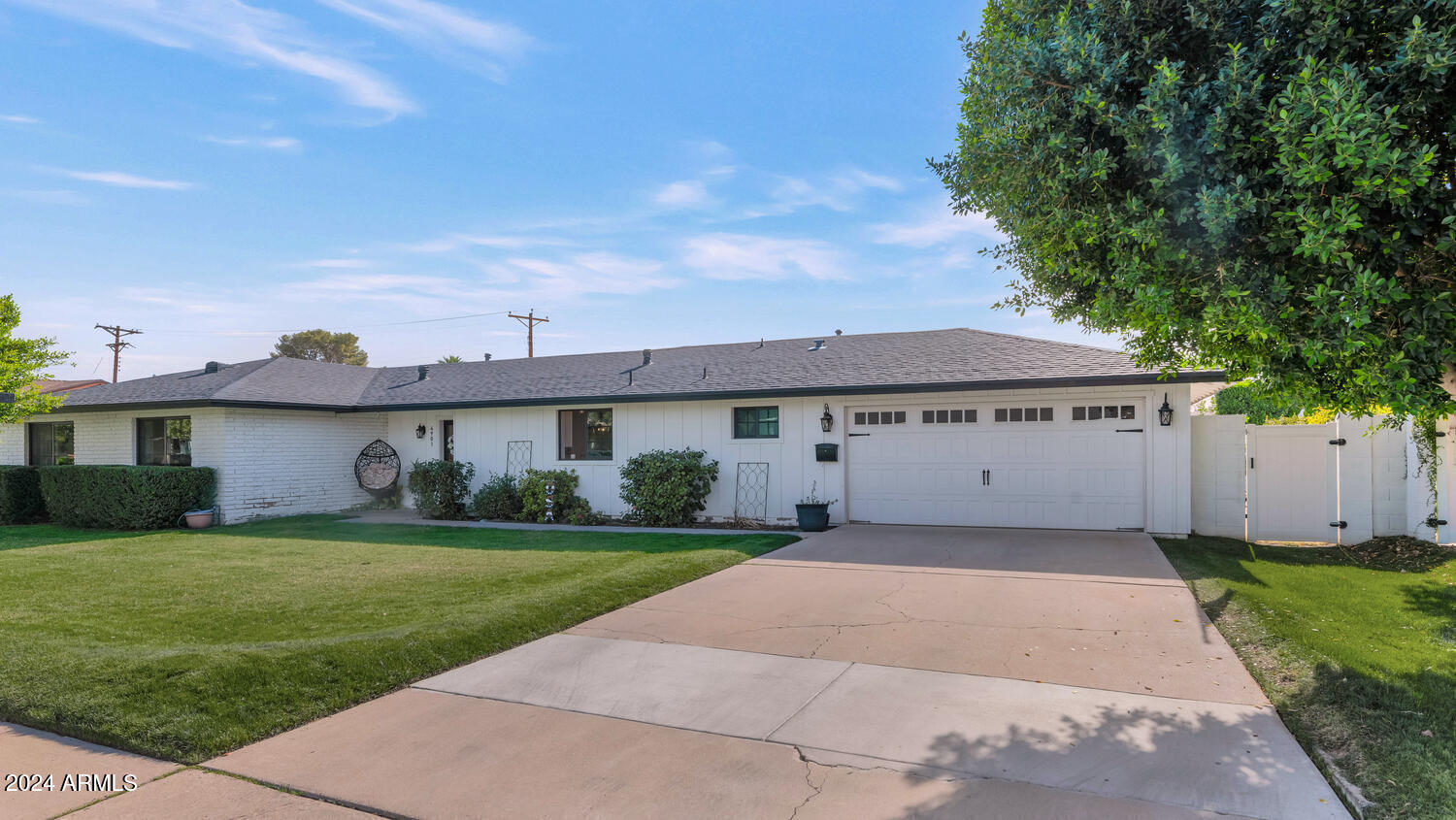 4901 E FLOWER Street