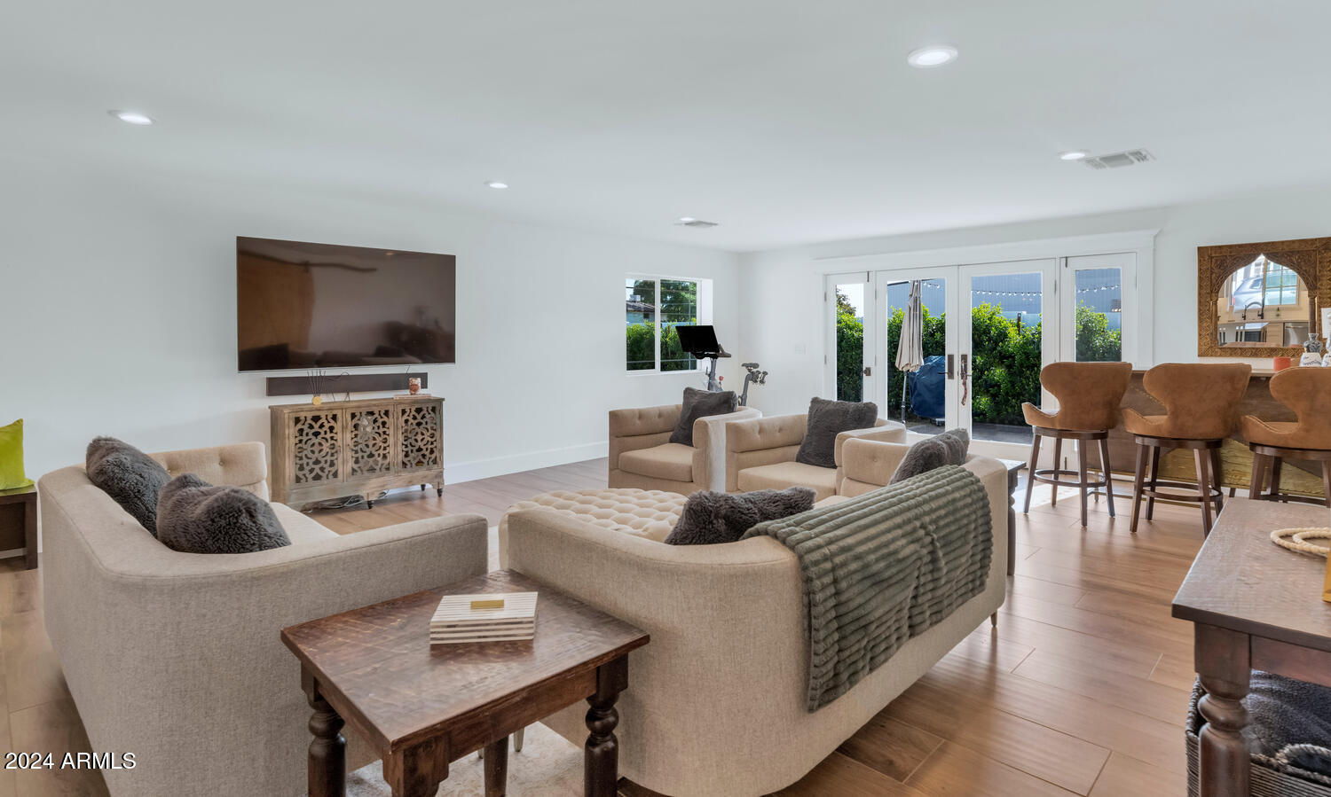 4901 E FLOWER Street