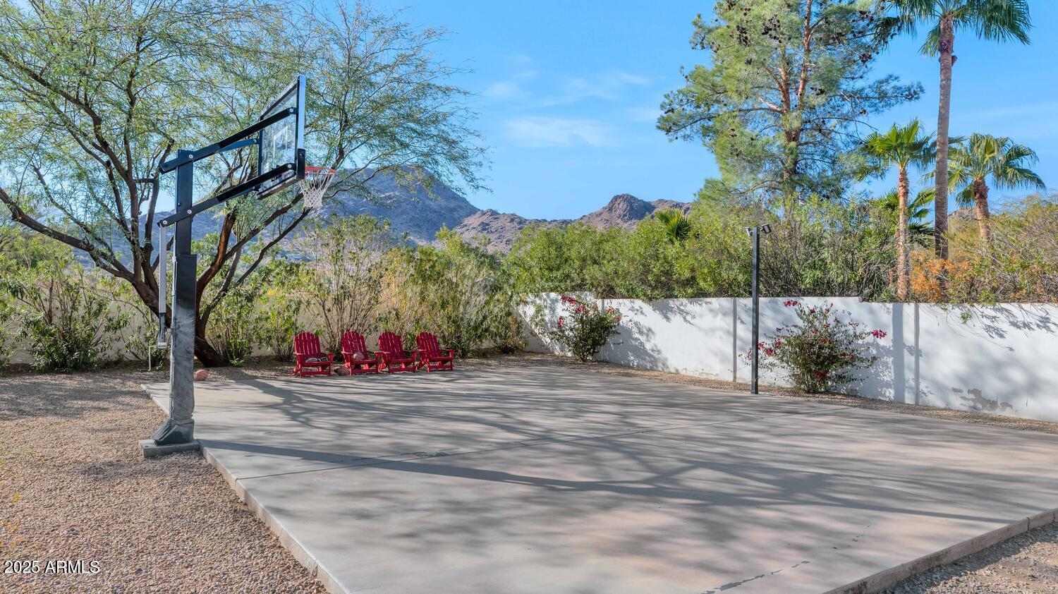 5989 E SAPPHIRE Lane