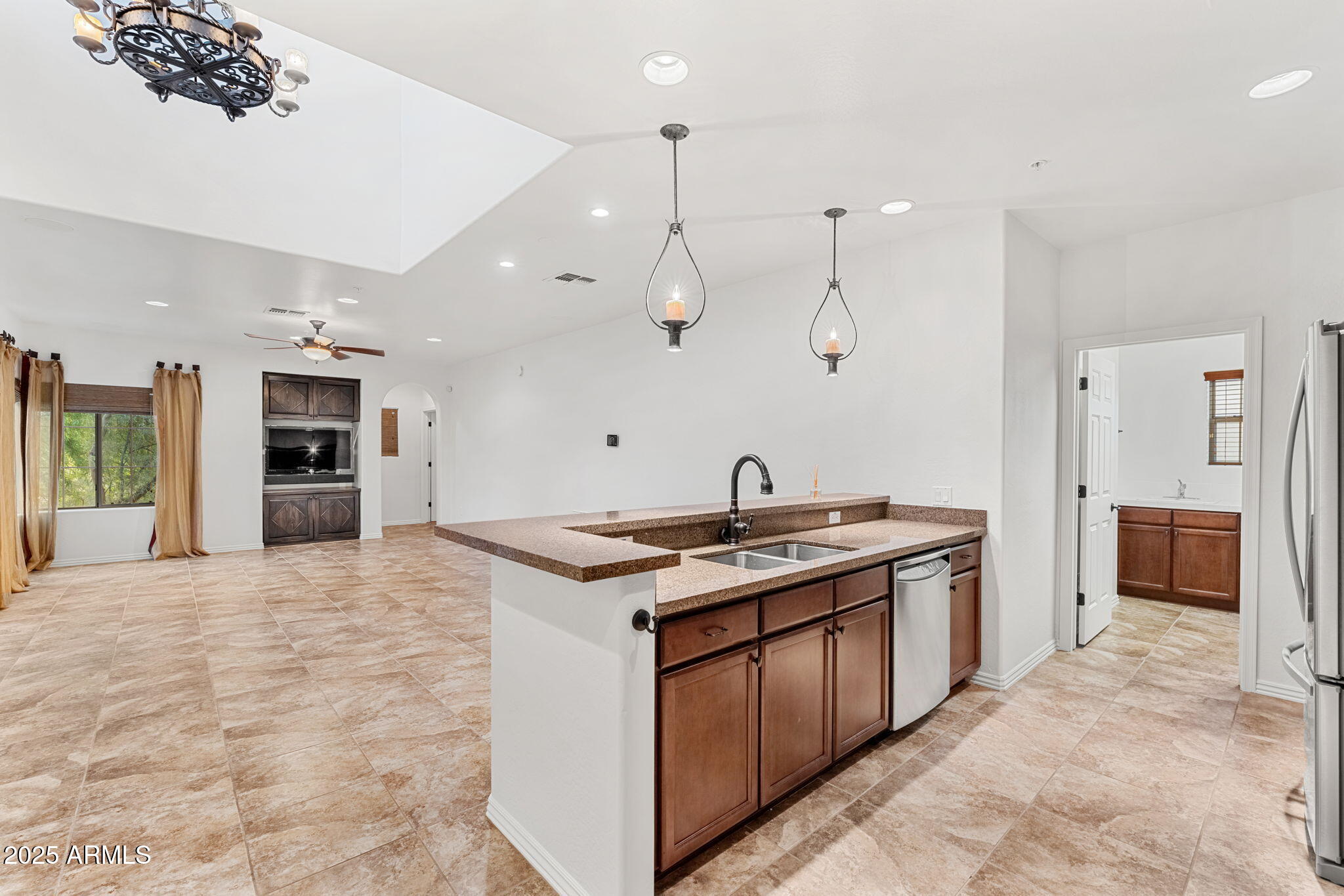 3935 E ROUGH RIDER Road # 1235