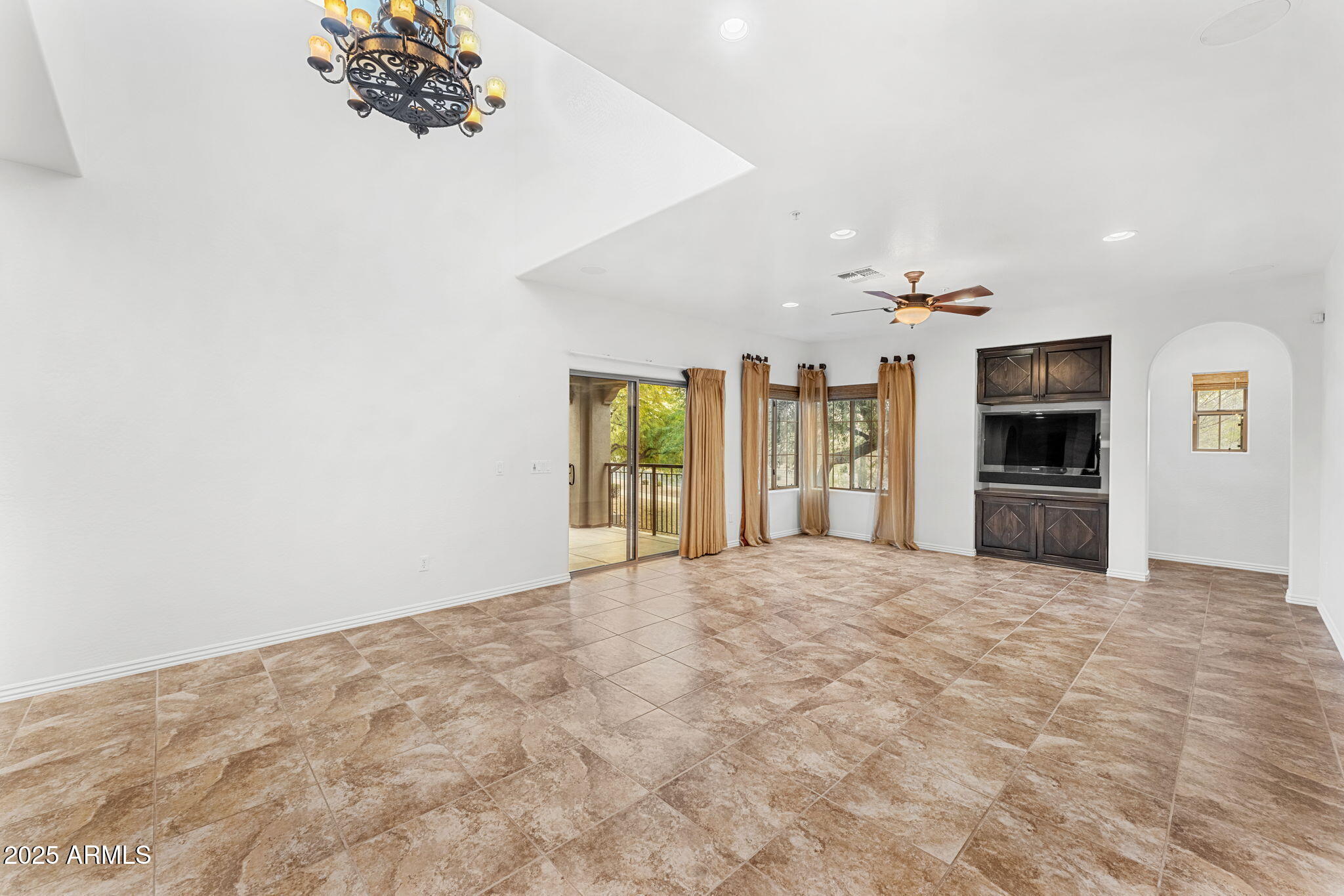 3935 E ROUGH RIDER Road # 1235