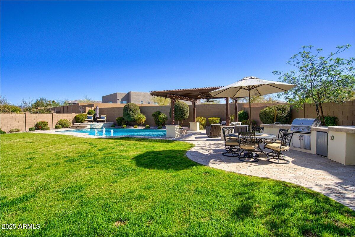 5528 E WINDSTONE Trail