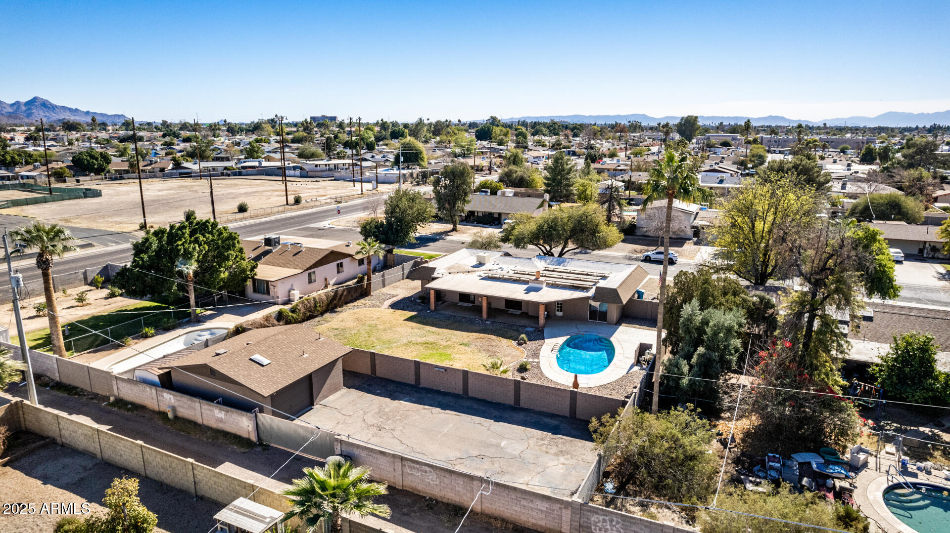 3110 W Paradise Drive