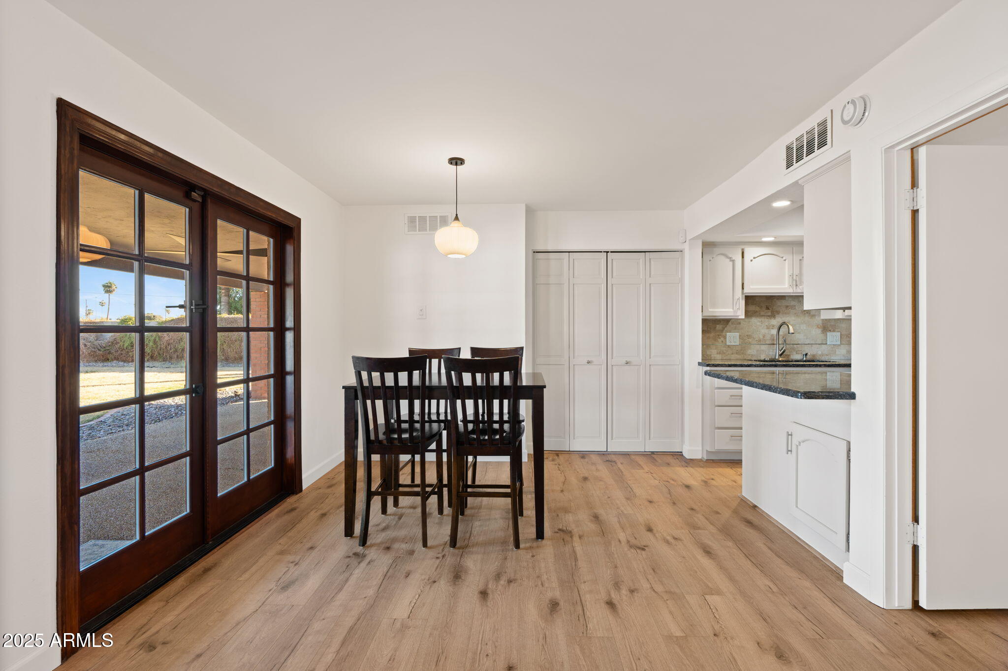 3110 W Paradise Drive
