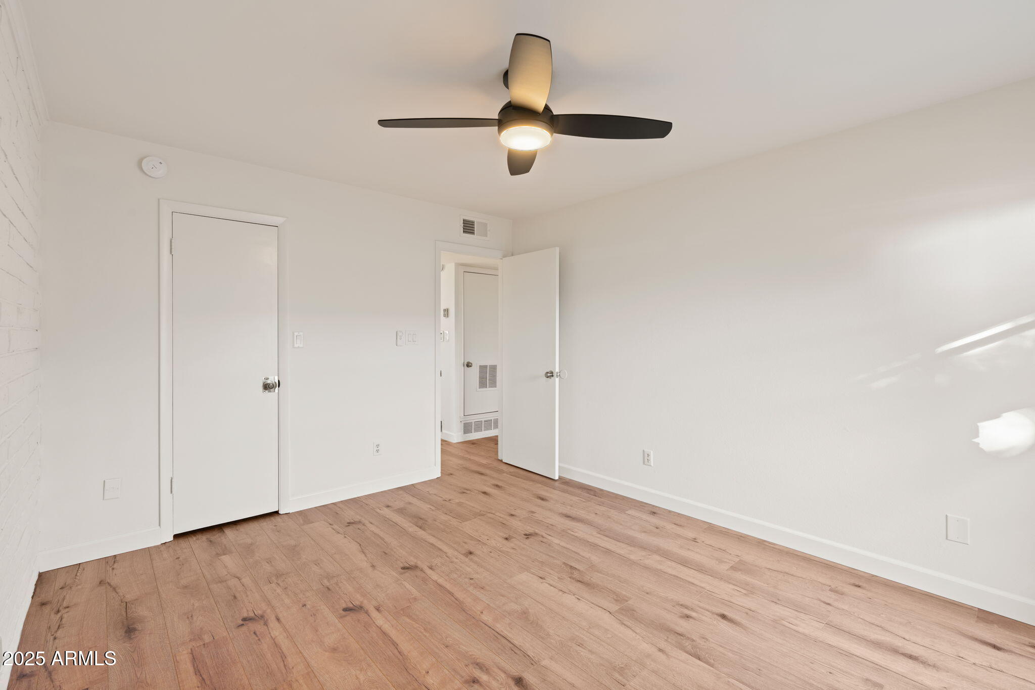 3110 W Paradise Drive