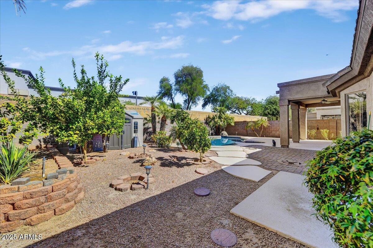6502 E BLANCHE Drive
