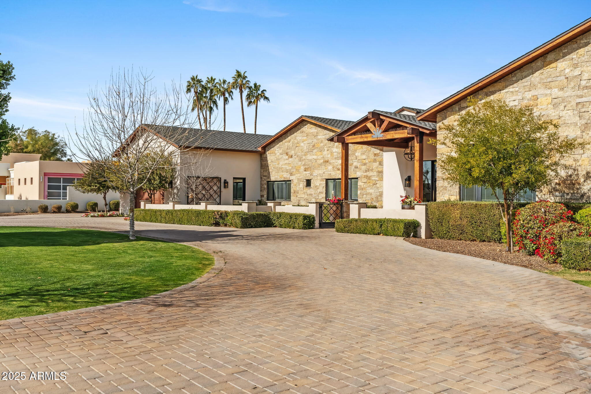7352 E SAGE Drive
