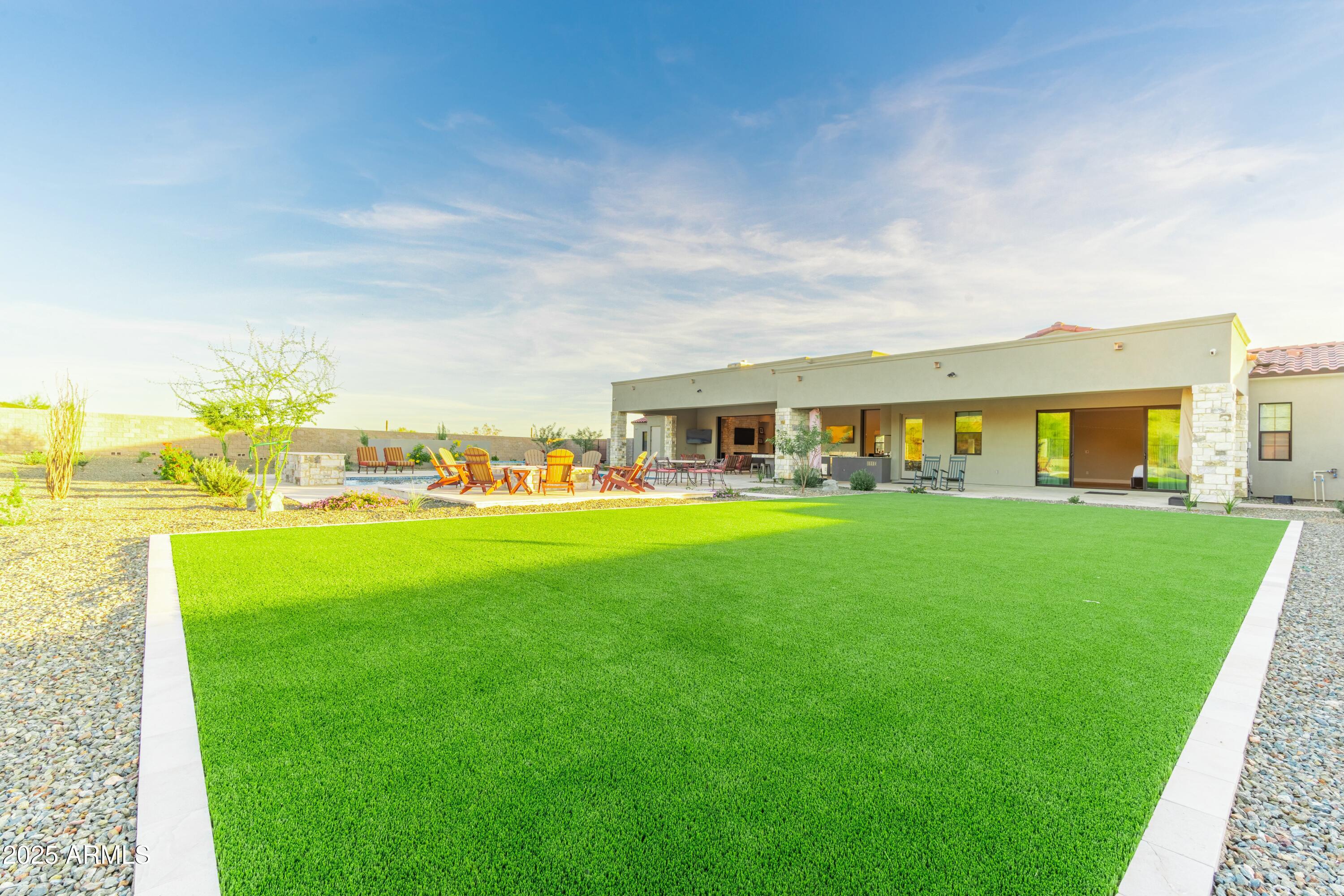 3162 E DOLORES Road