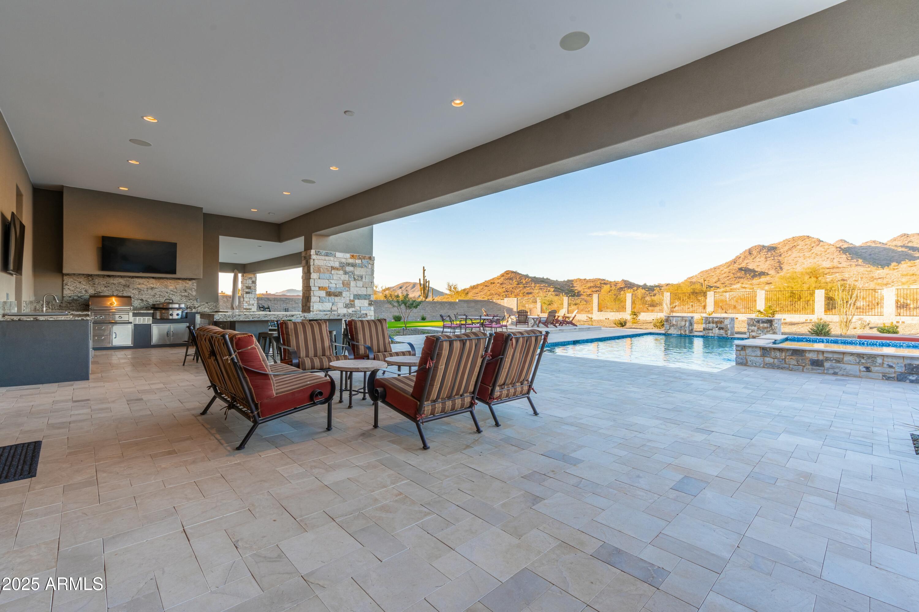 3162 E DOLORES Road