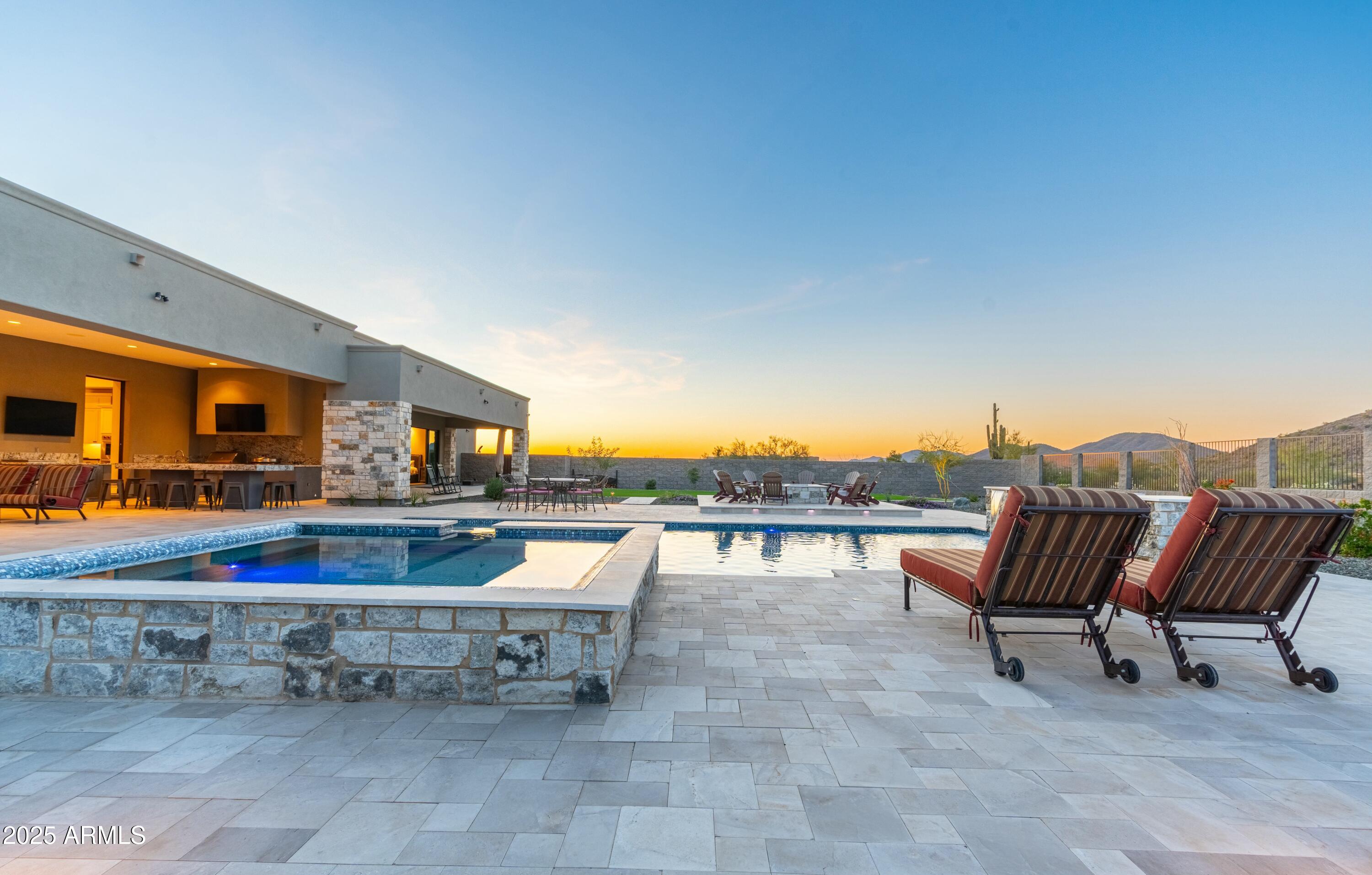3162 E DOLORES Road