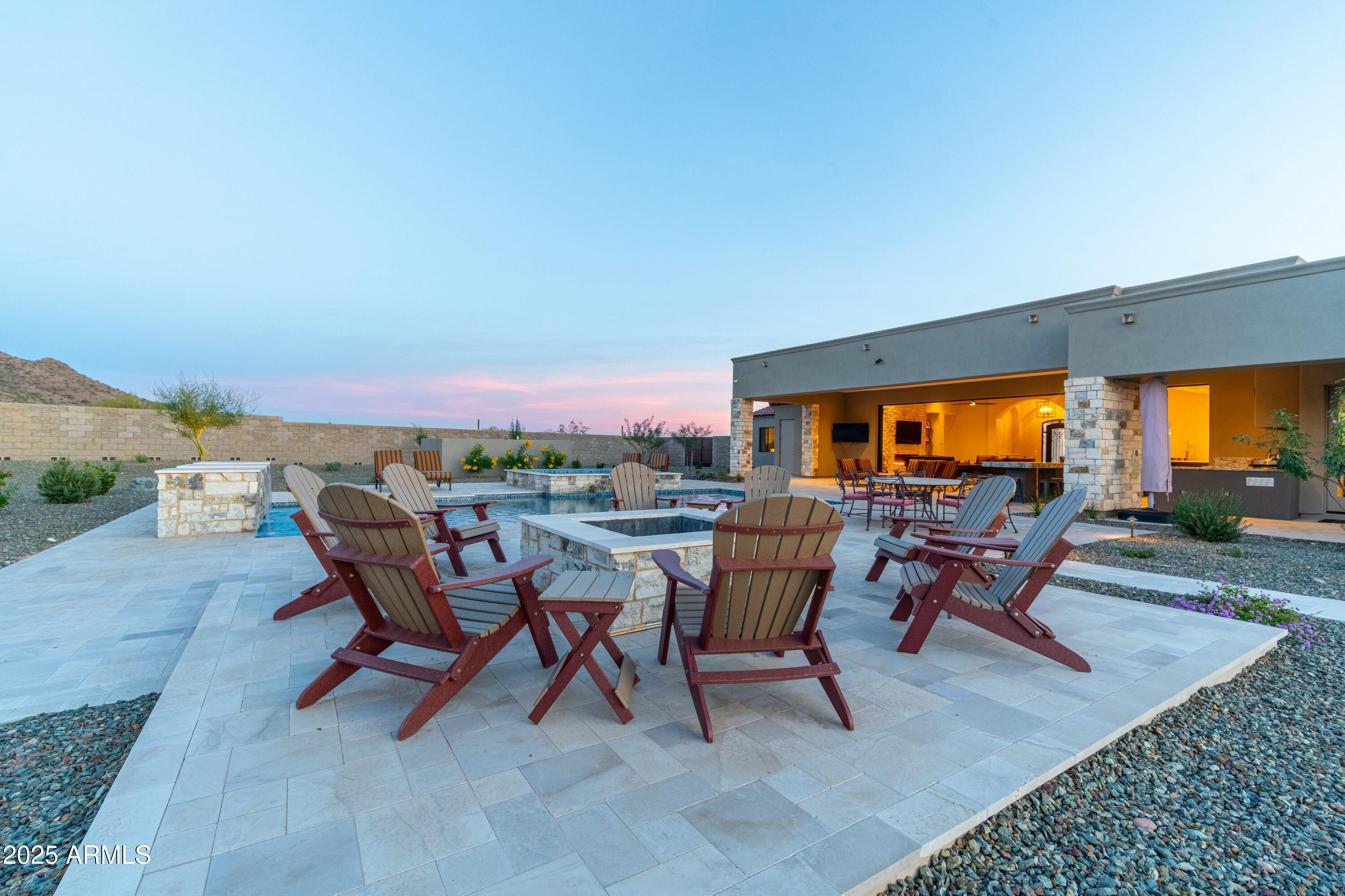 3162 E DOLORES Road