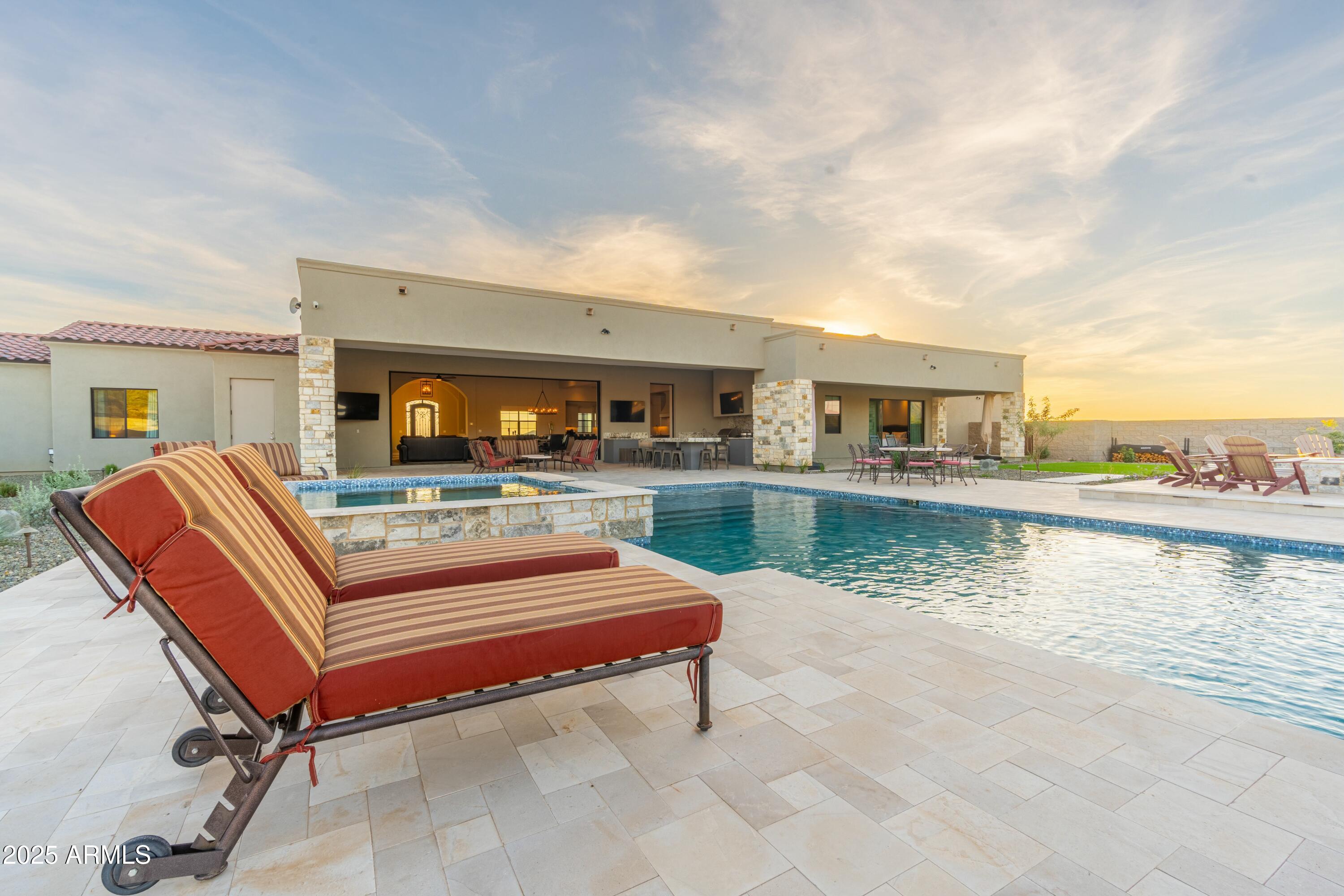 3162 E DOLORES Road